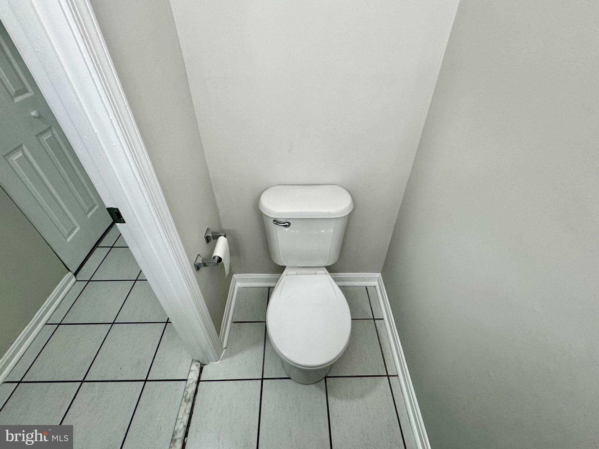 HERITAGE HILL CONDO - Residential Lease