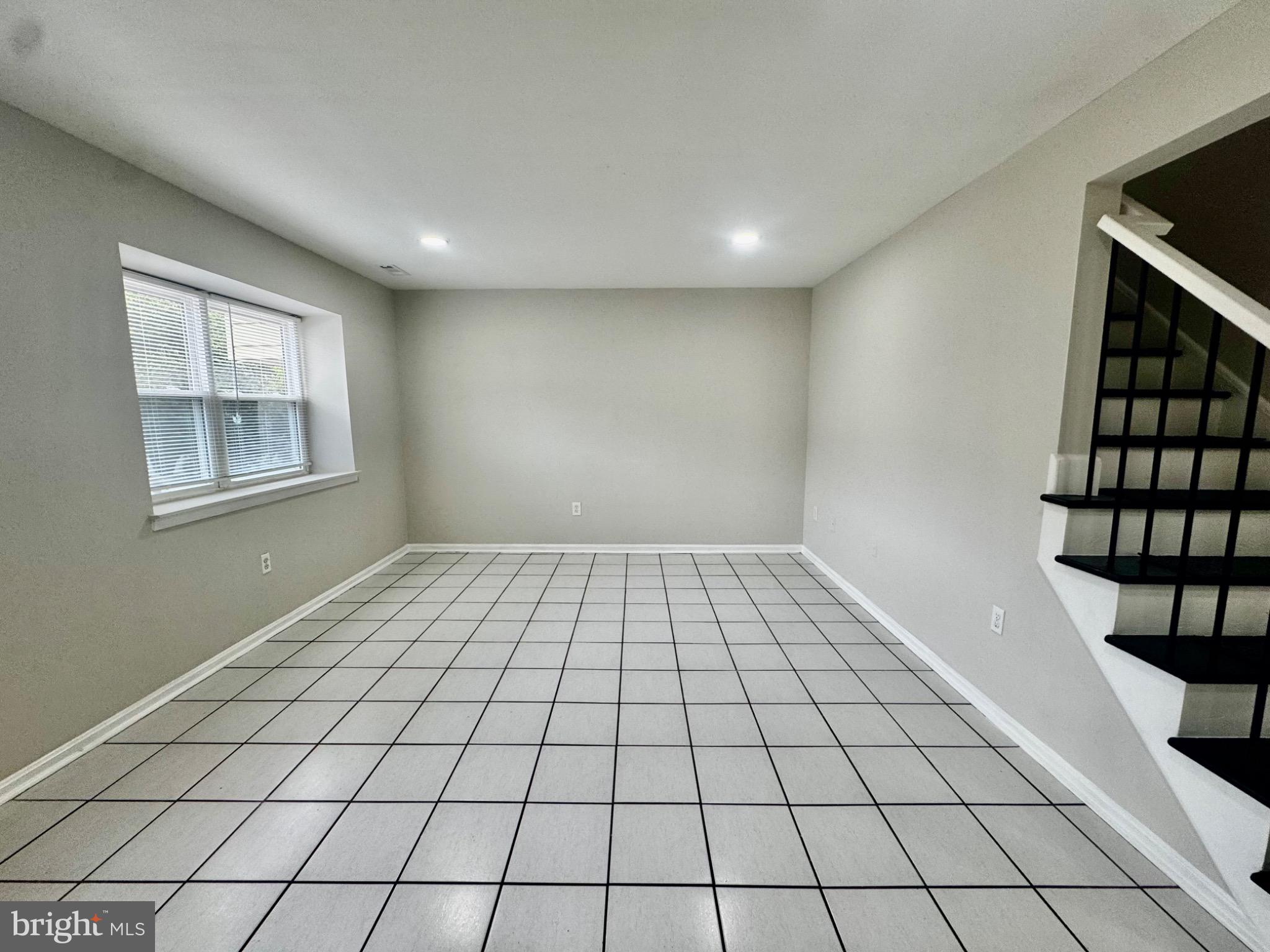 HERITAGE HILL CONDO - Residential Lease