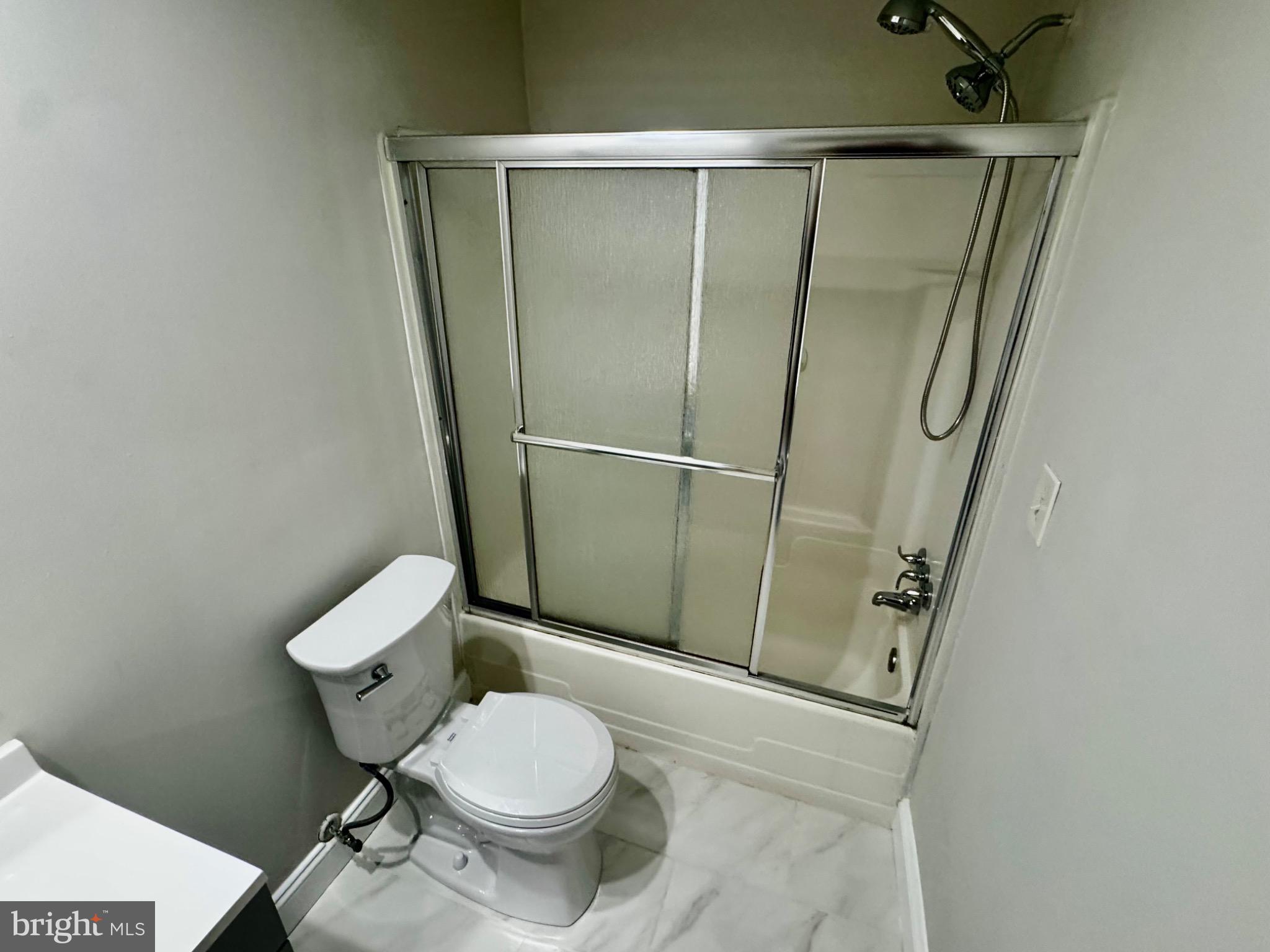 HERITAGE HILL CONDO - Residential Lease