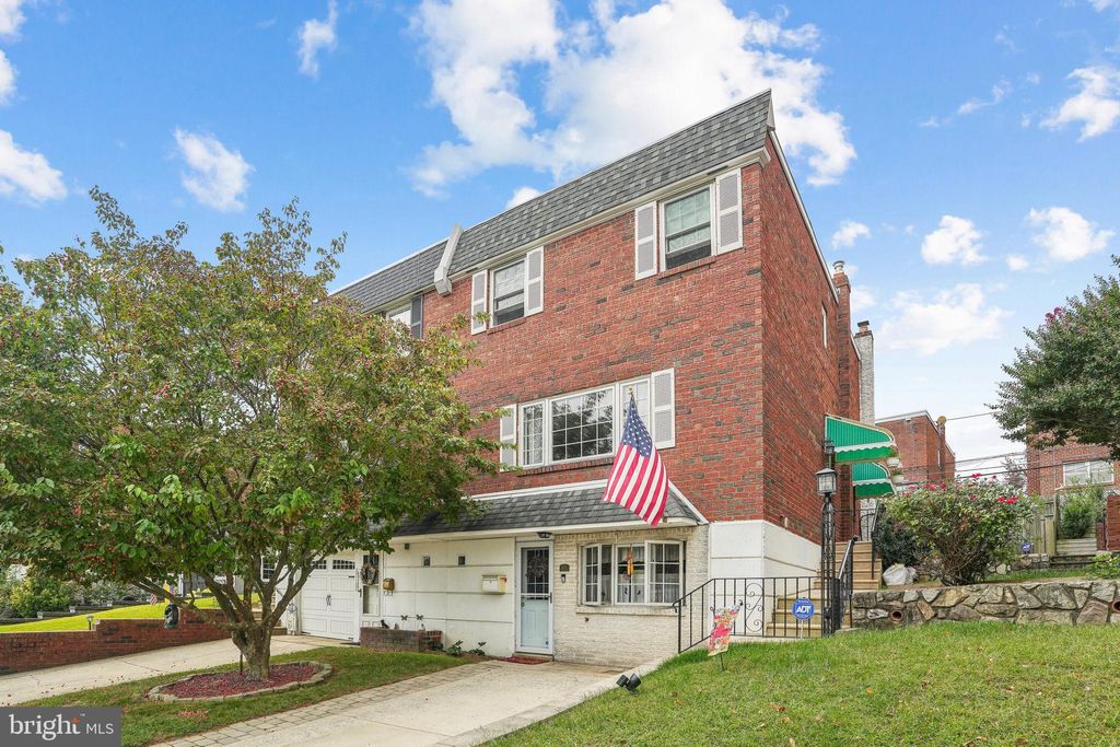 Photo of 853 Ronnie Lane, PHILADELPHIA, PA 19128 (MLS # PAPH2538766)
