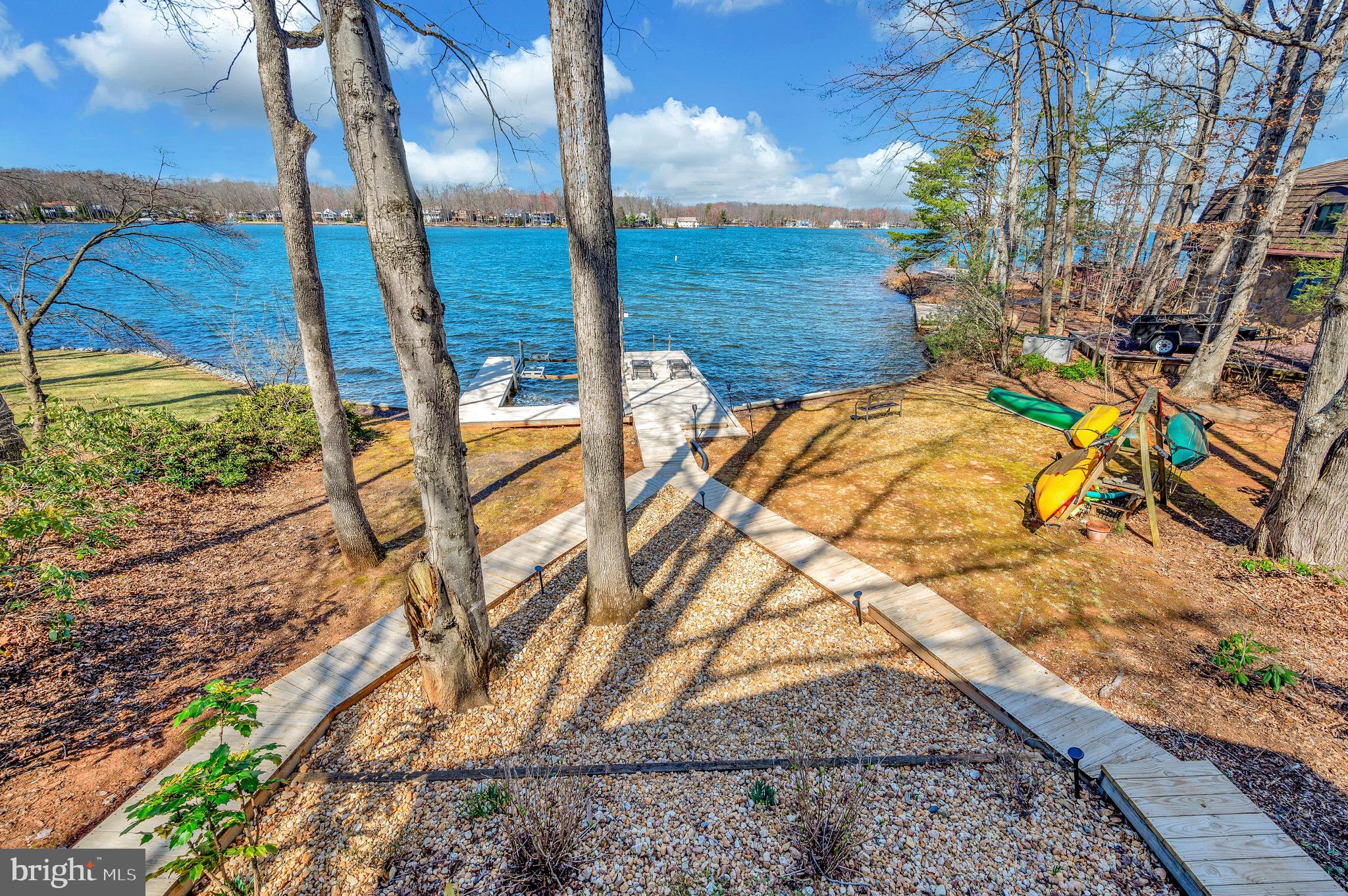 LAKE OF THE WOODS - Residential