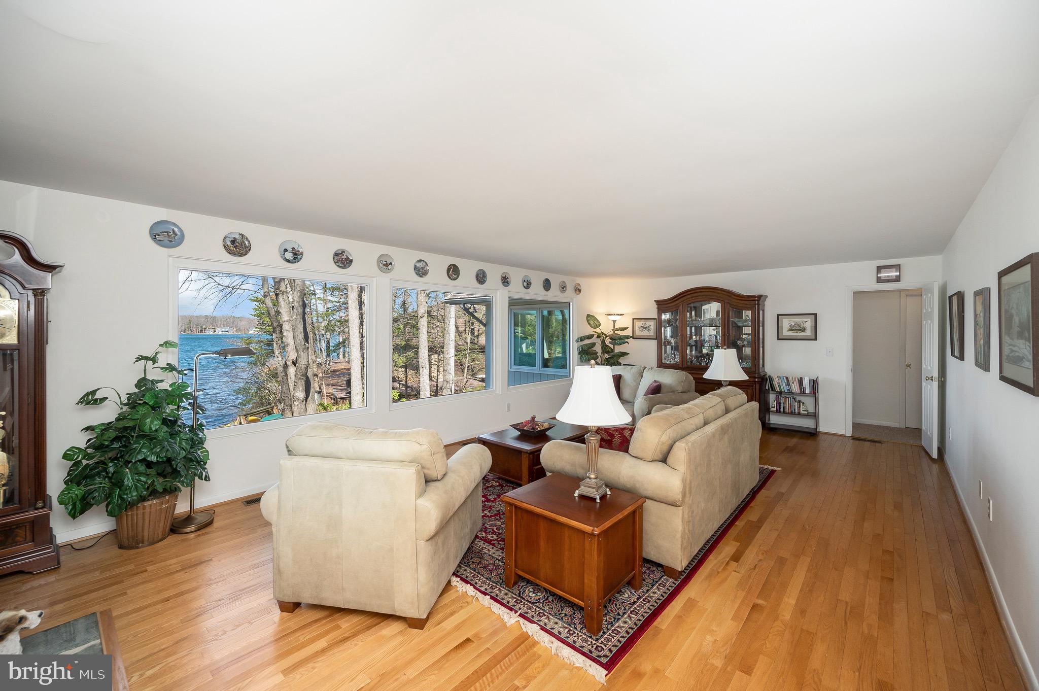 LAKE OF THE WOODS - Residential