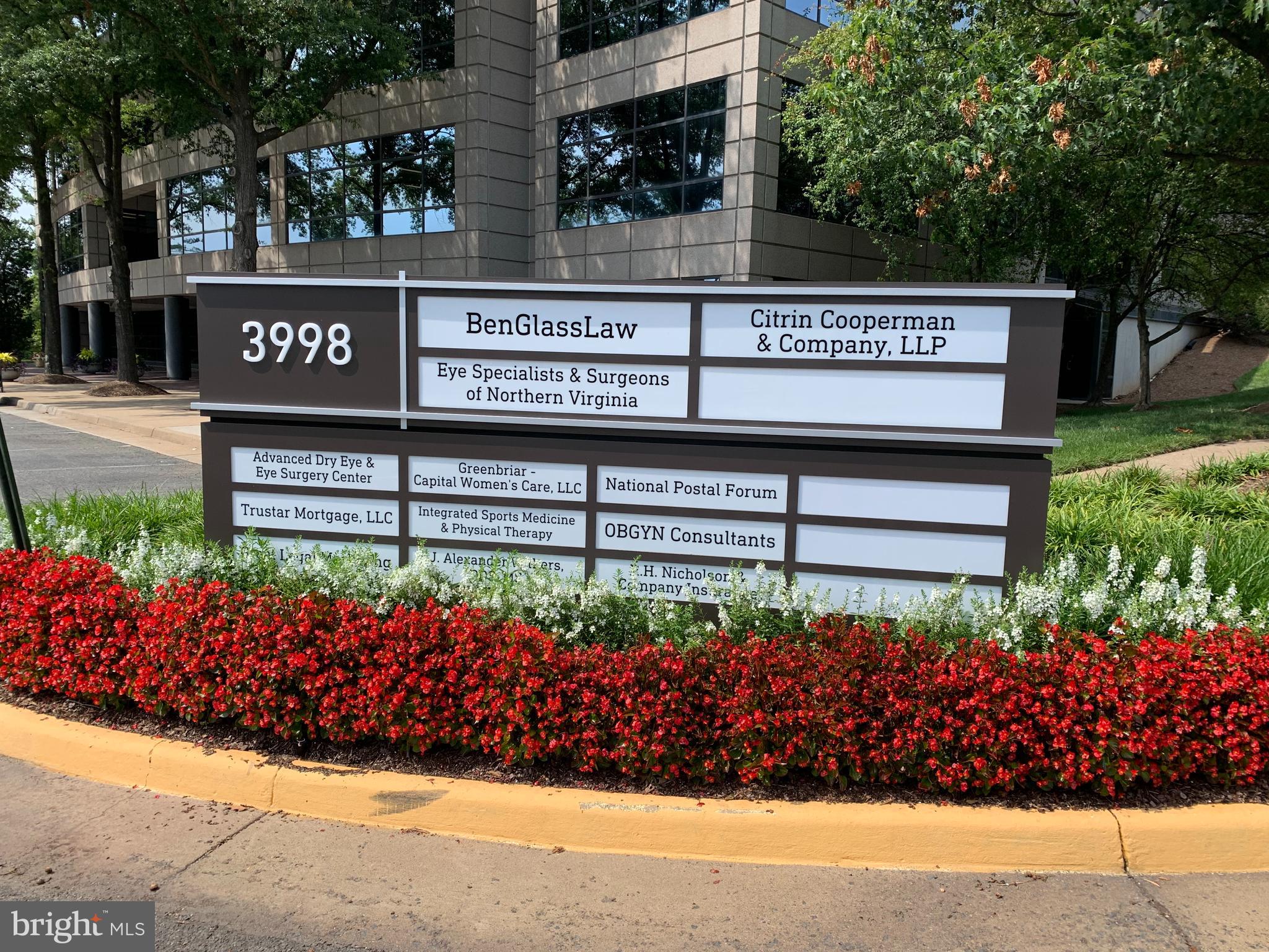 3998 FAIR RIDGE DRIVE 360