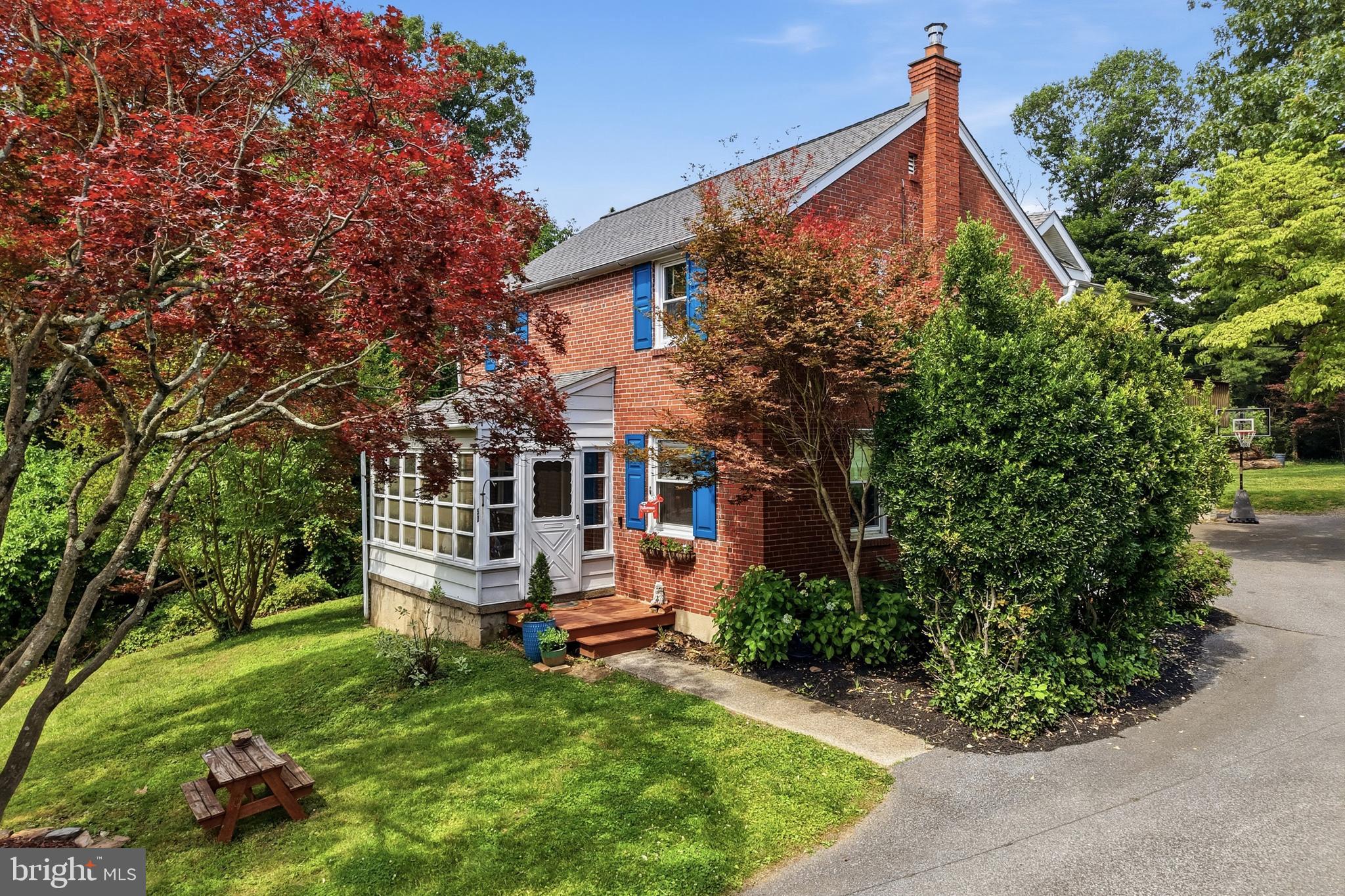 53 LETITIA LANE