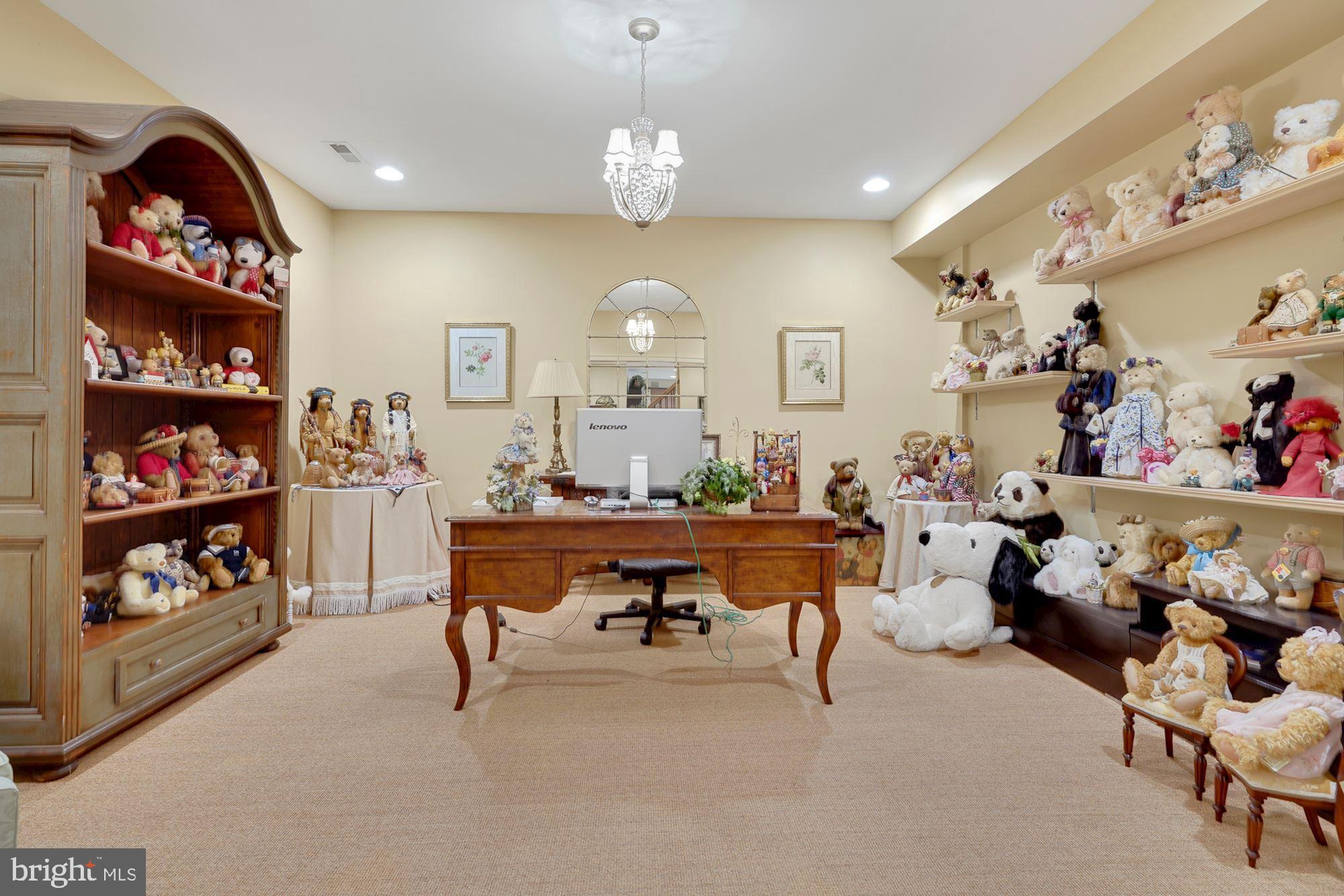 BARCLAY RIDGE - Residential