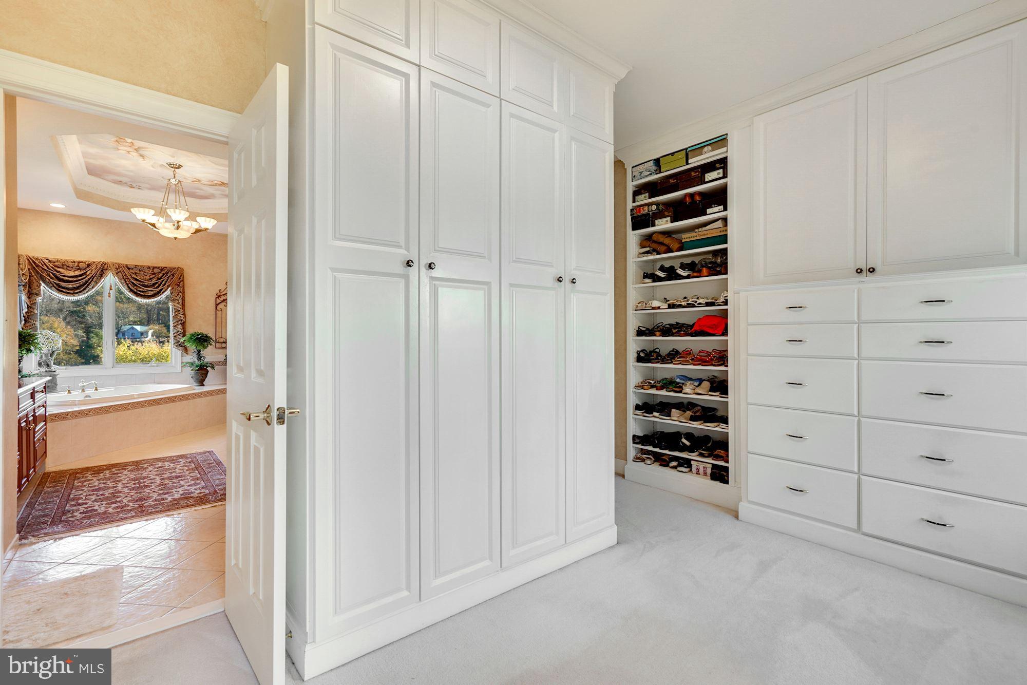 BARCLAY RIDGE - Residential