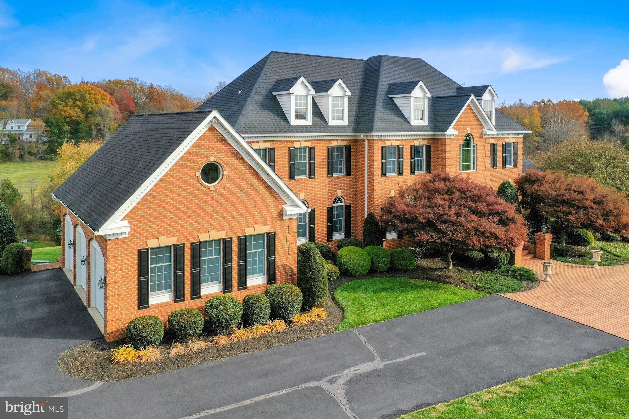 BARCLAY RIDGE - Residential