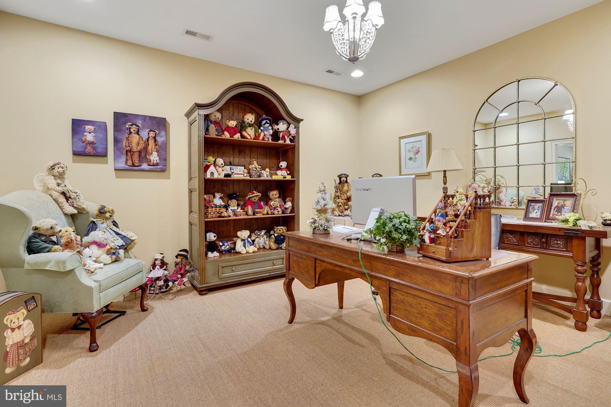 BARCLAY RIDGE - Residential