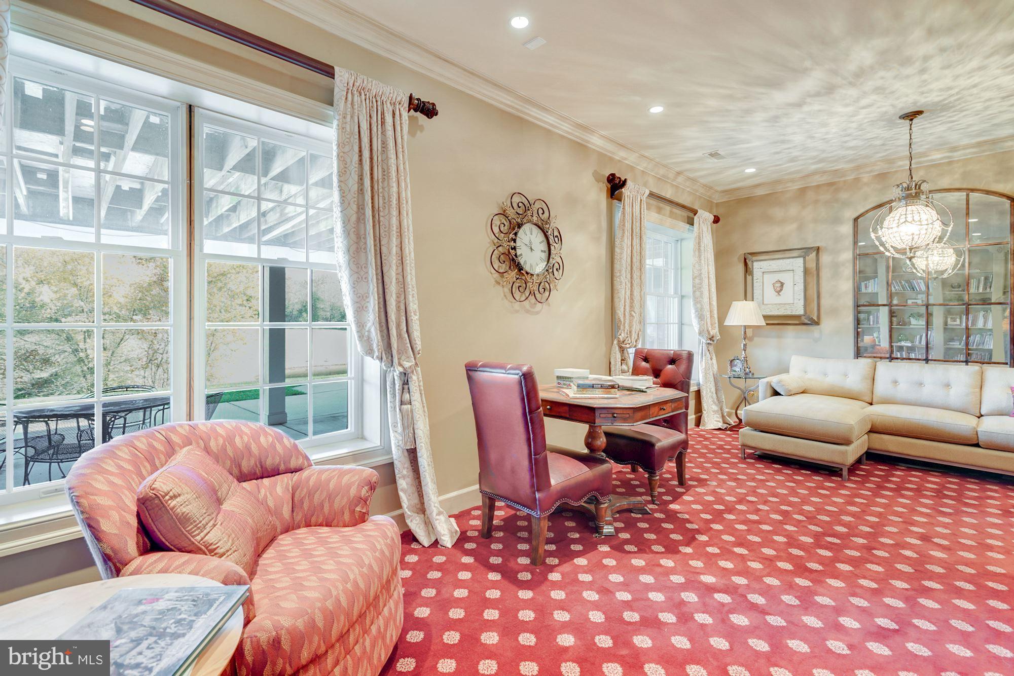 BARCLAY RIDGE - Residential