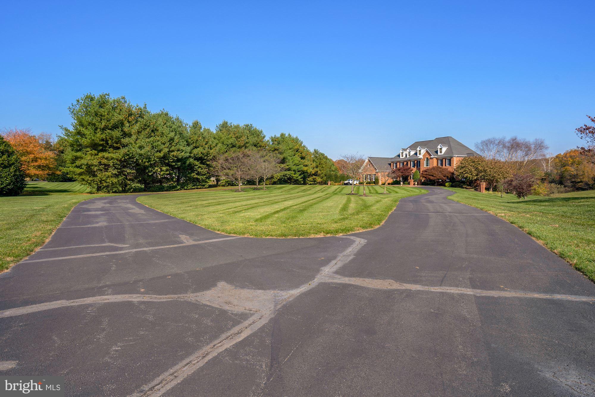 BARCLAY RIDGE - Residential