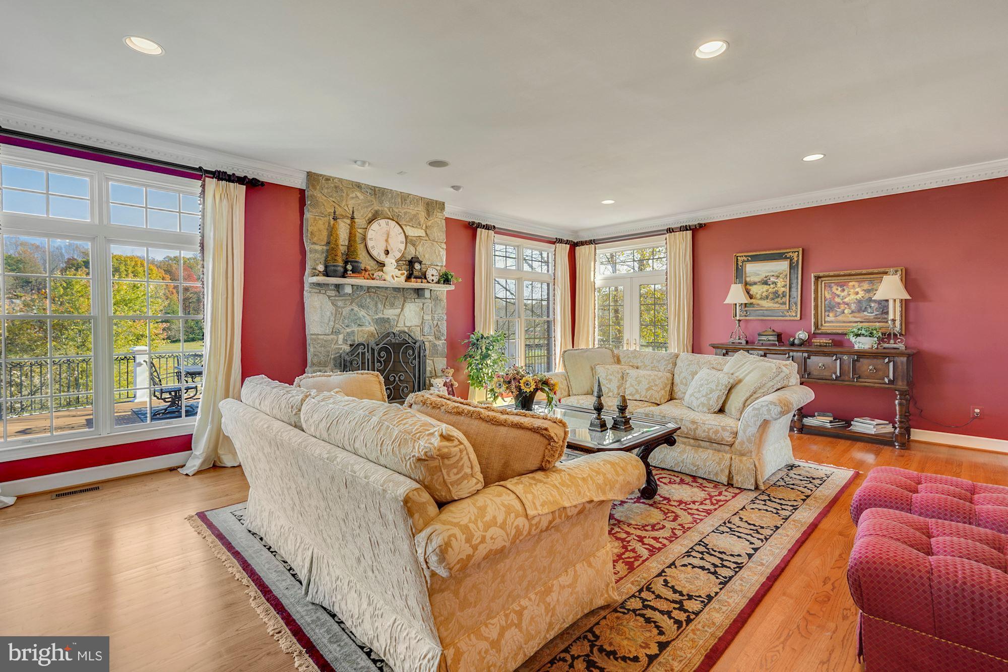 BARCLAY RIDGE - Residential