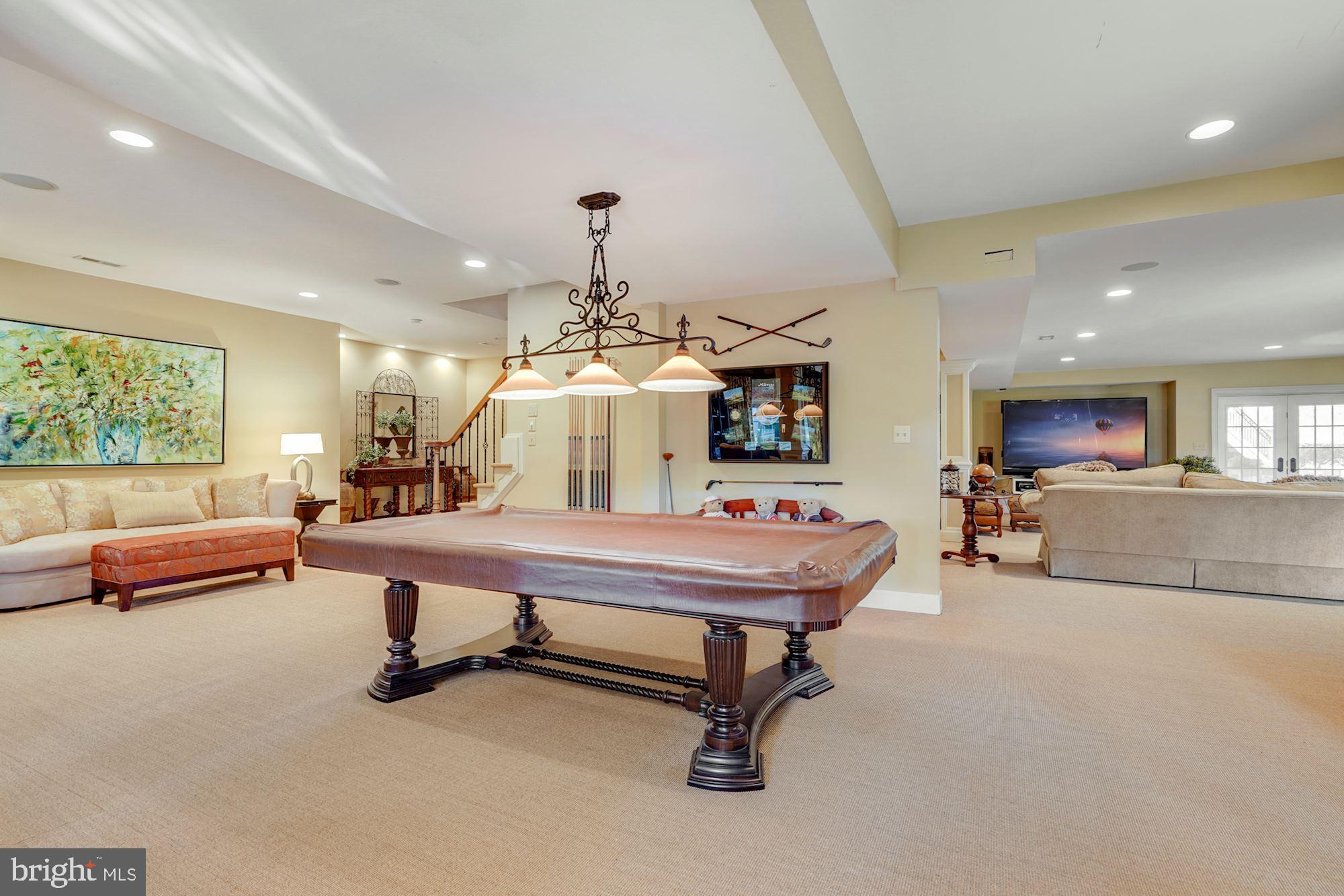 BARCLAY RIDGE - Residential