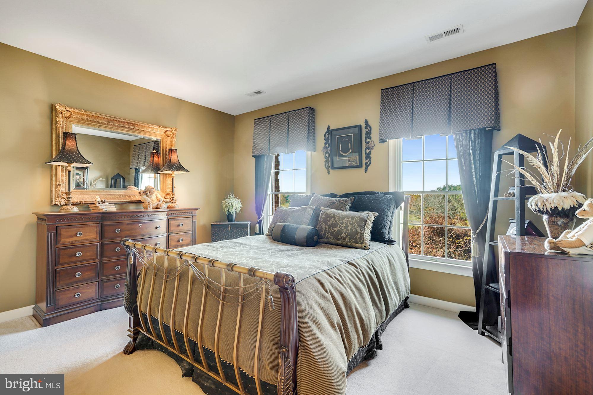 BARCLAY RIDGE - Residential