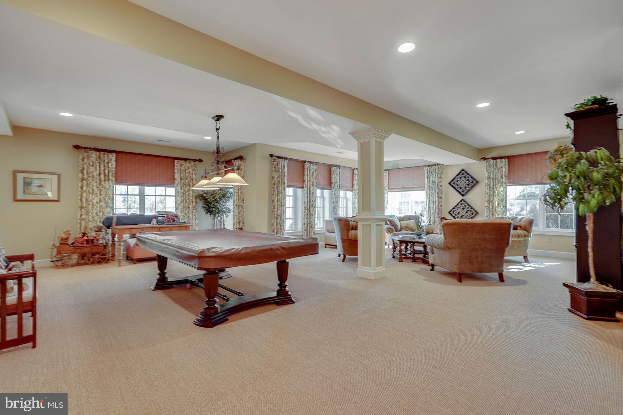 BARCLAY RIDGE - Residential