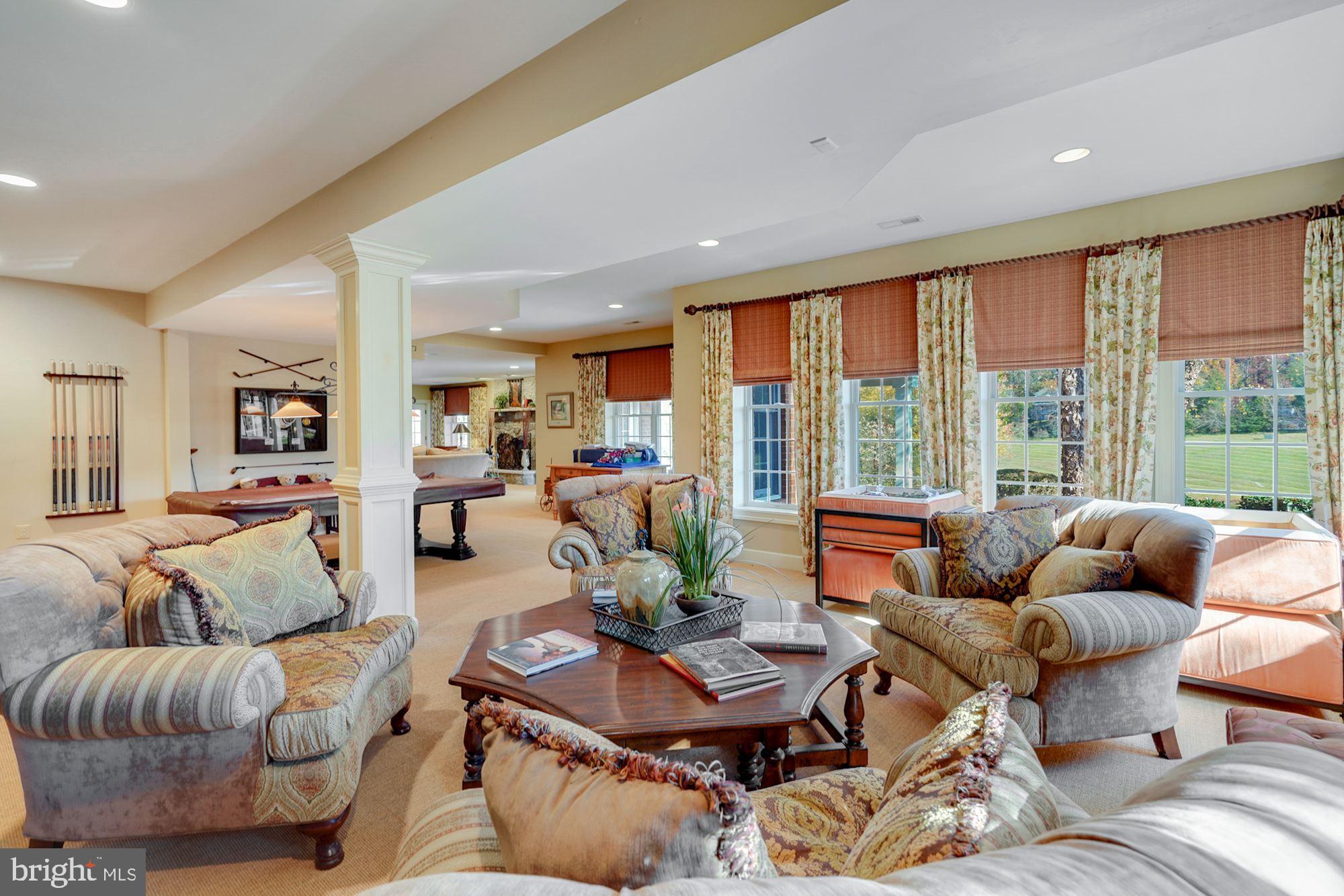 BARCLAY RIDGE - Residential