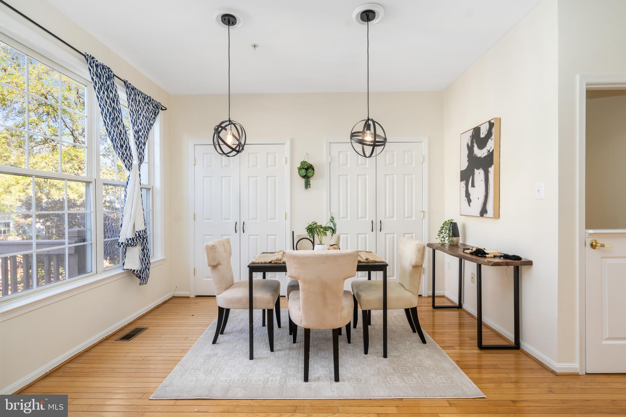 GREY ROCK VILLAS - Residential