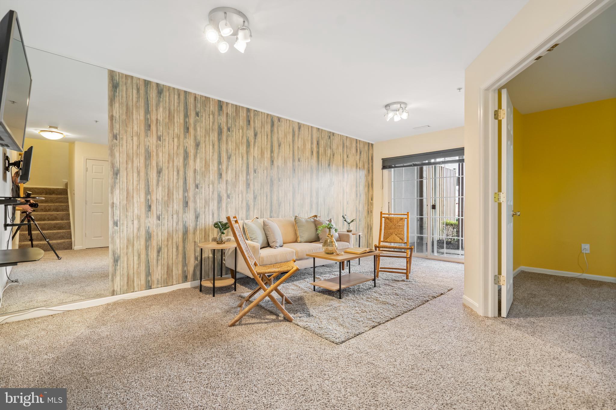 GREY ROCK VILLAS - Residential