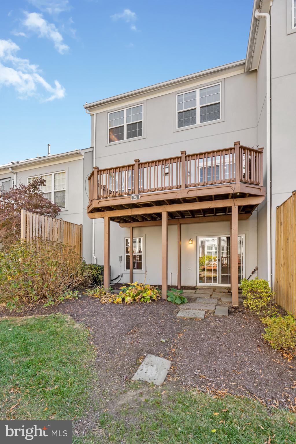 GREY ROCK VILLAS - Residential