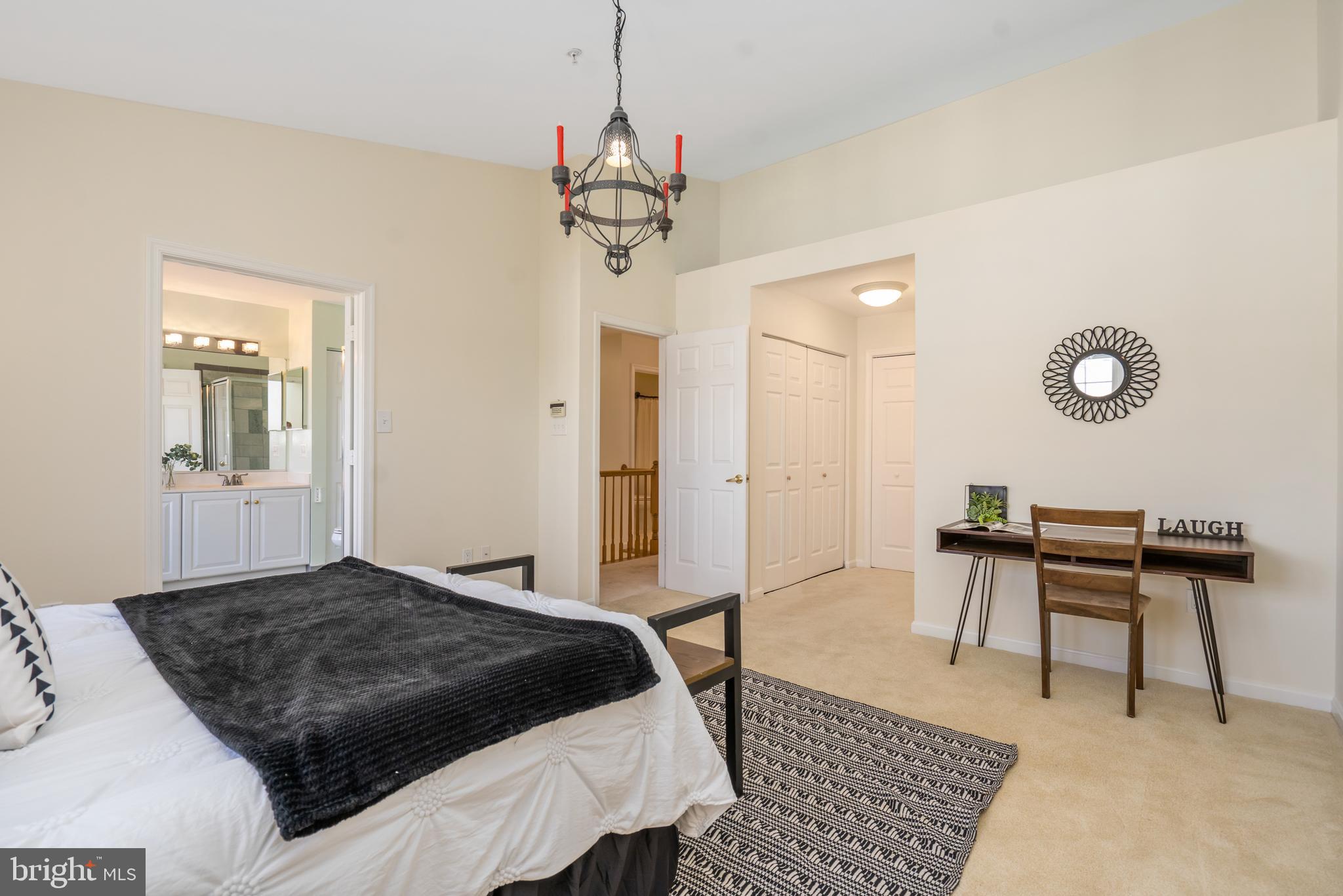 GREY ROCK VILLAS - Residential