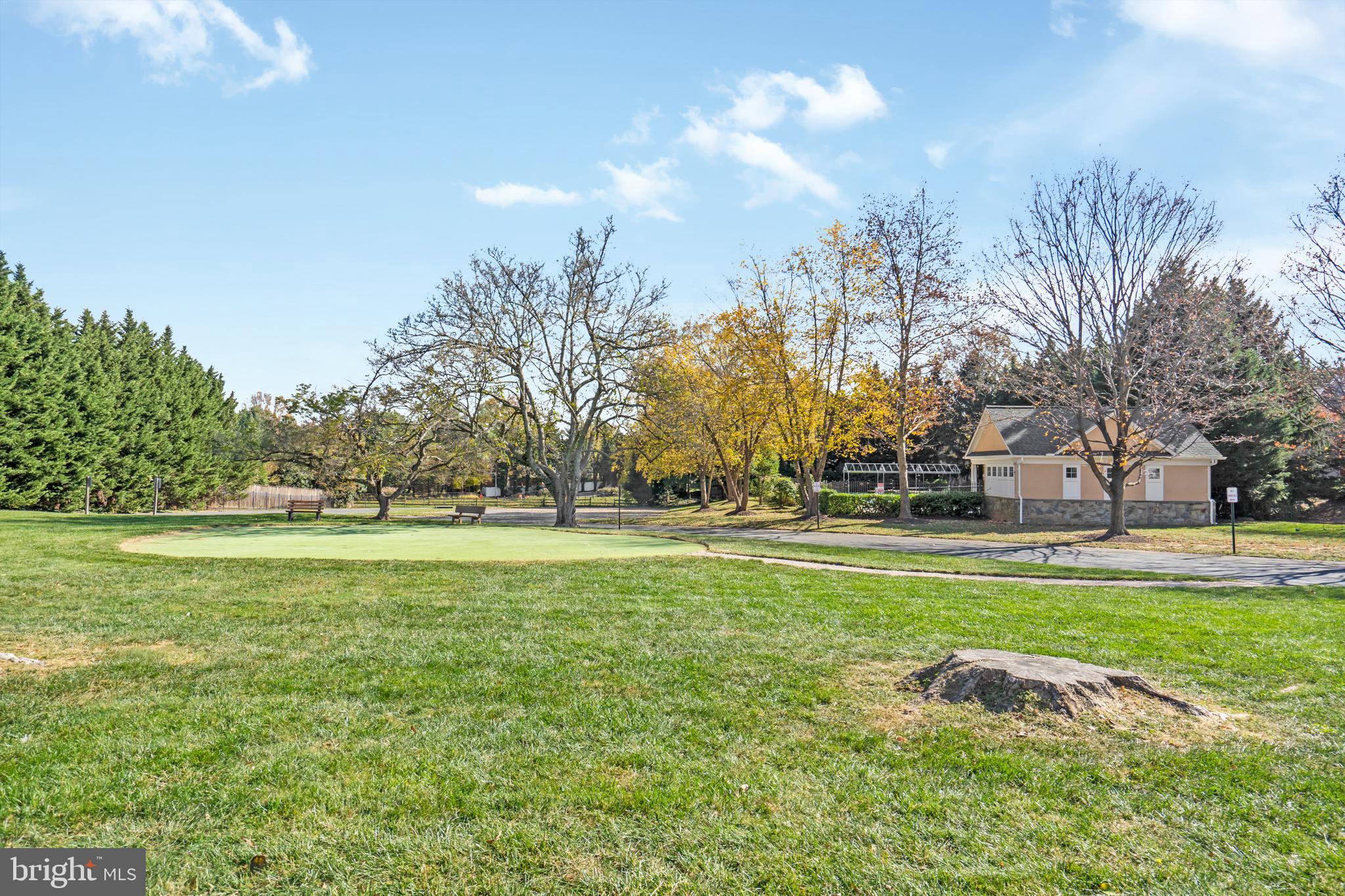GREY ROCK VILLAS - Residential