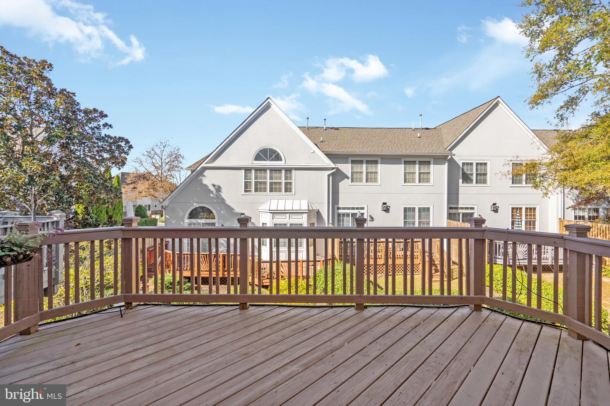 GREY ROCK VILLAS - Residential