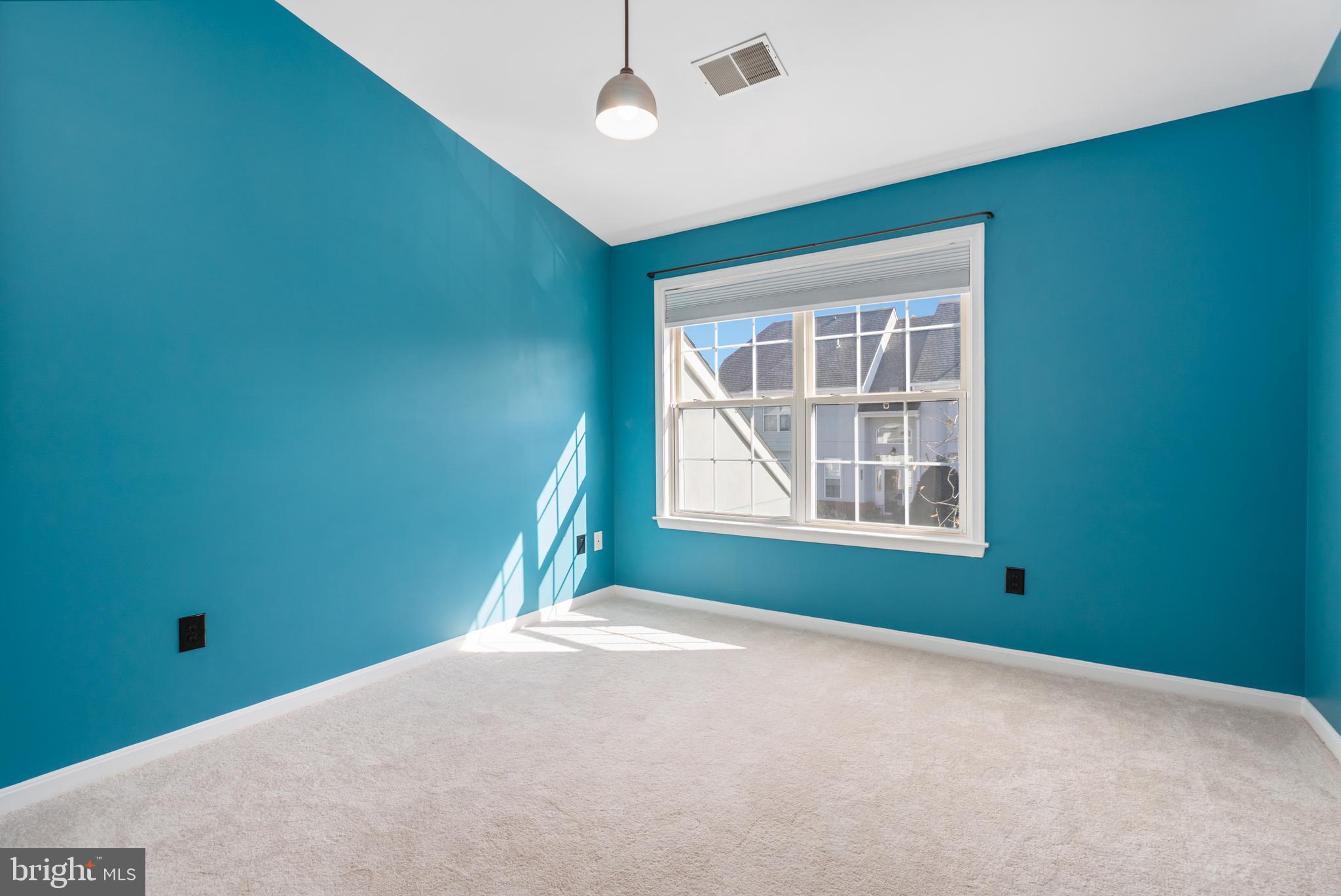 GREY ROCK VILLAS - Residential