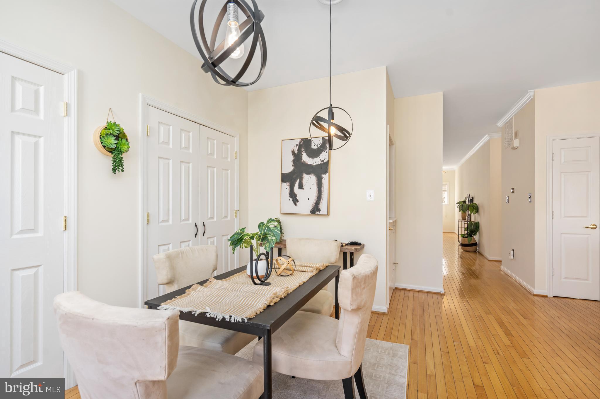 GREY ROCK VILLAS - Residential