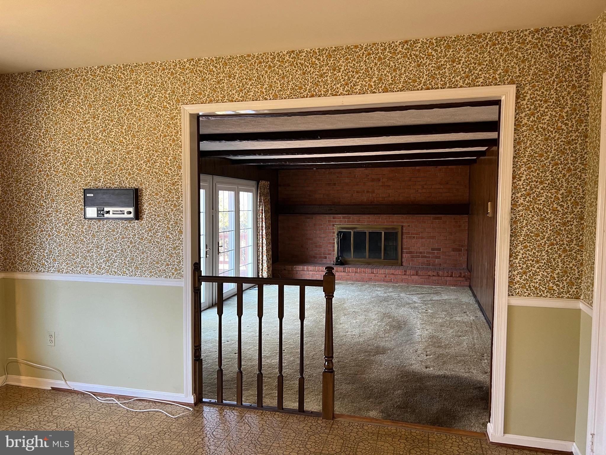 LAYTONSVILLE KNOLLS - Residential