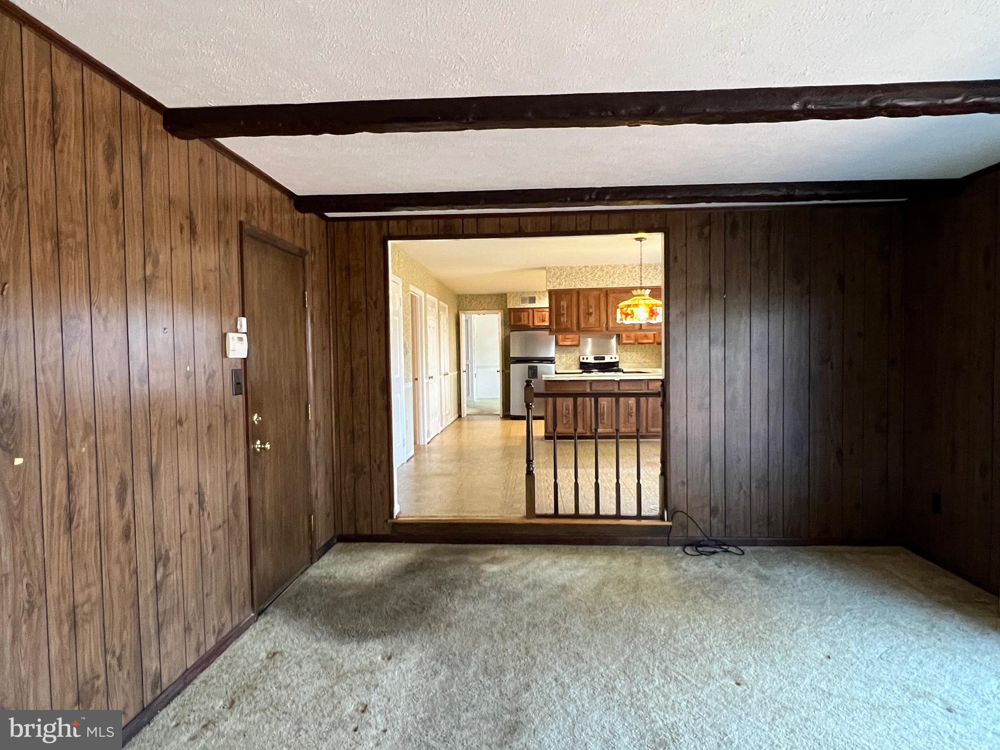 LAYTONSVILLE KNOLLS - Residential