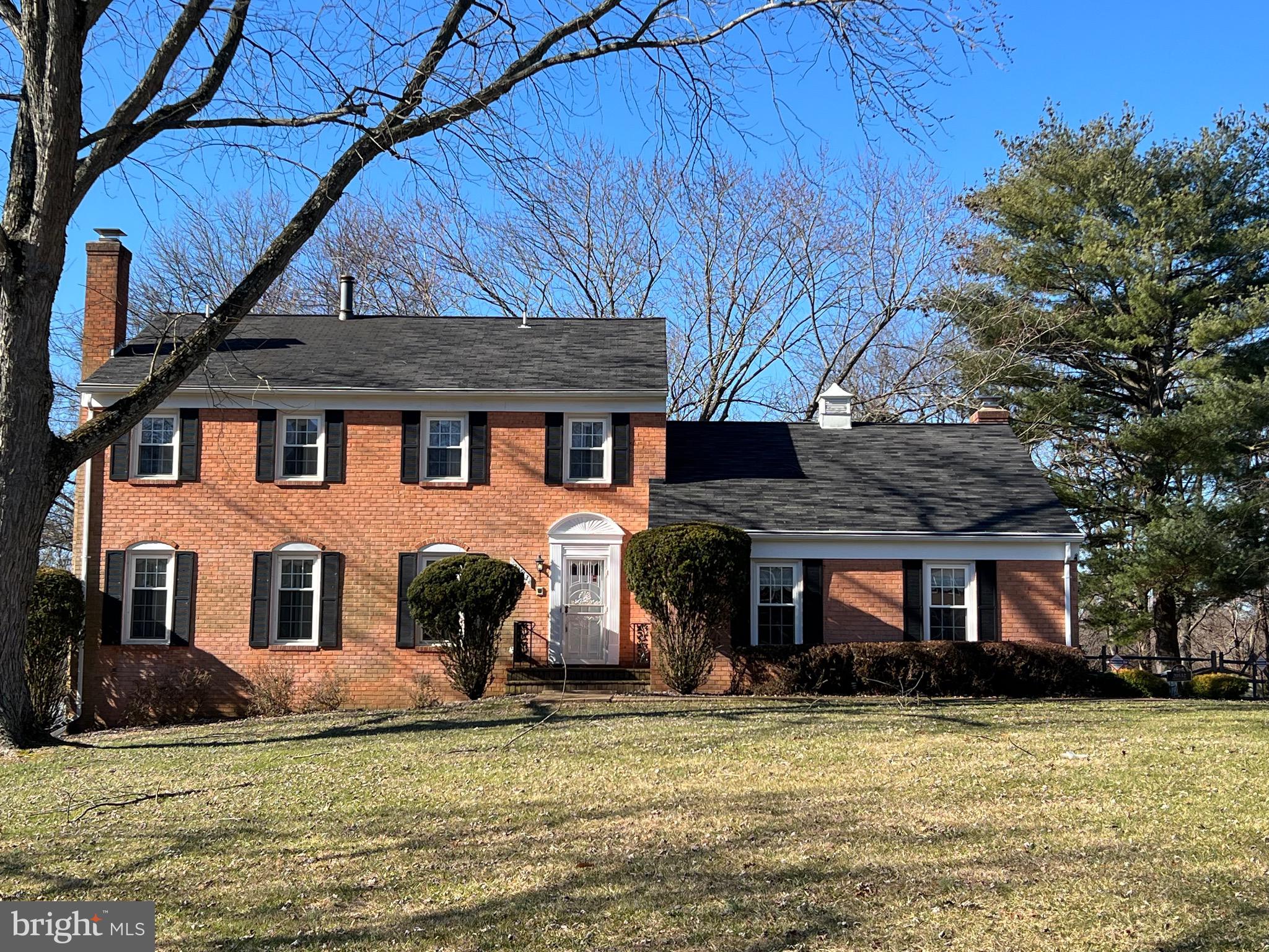 LAYTONSVILLE KNOLLS - Residential