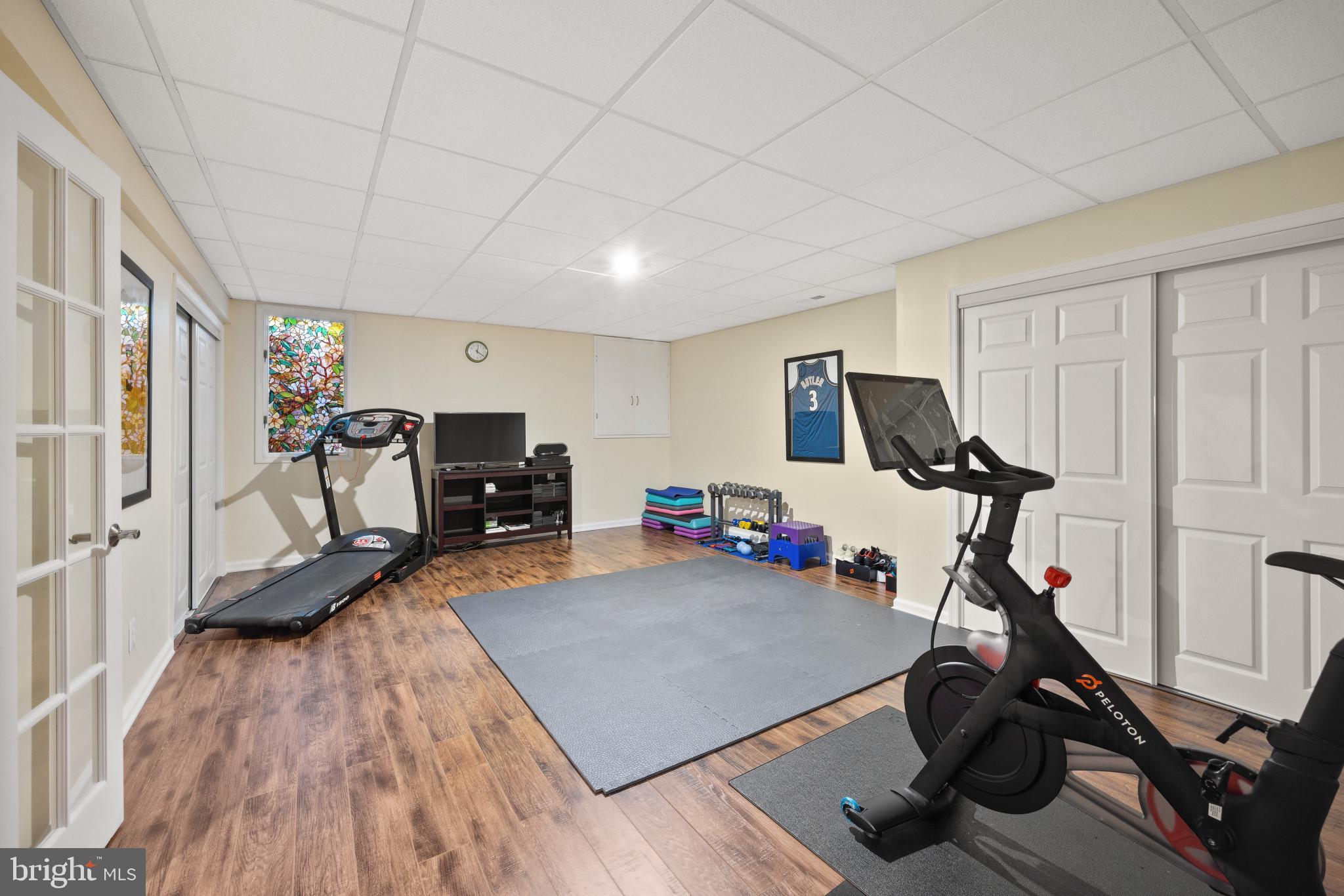 MERRYWOOD MANOR - Residential