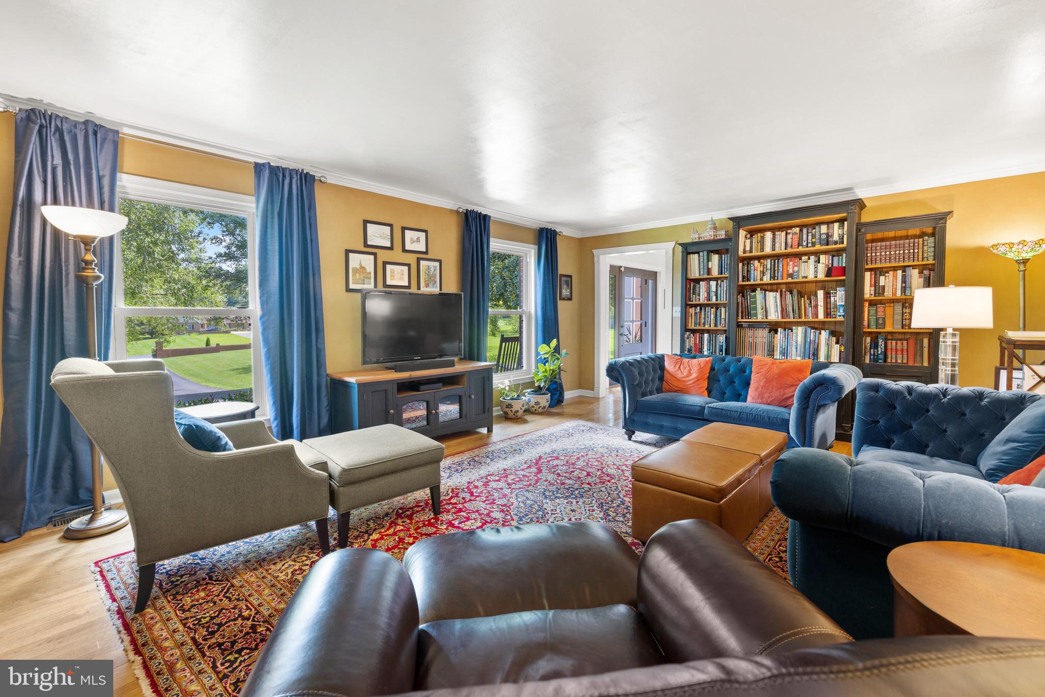 MERRYWOOD MANOR - Residential