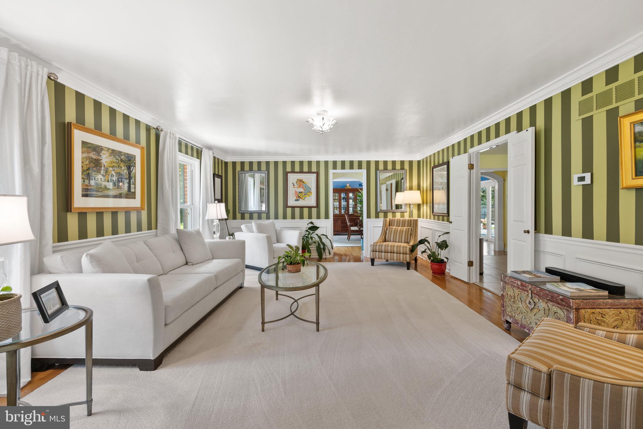 MERRYWOOD MANOR - Residential