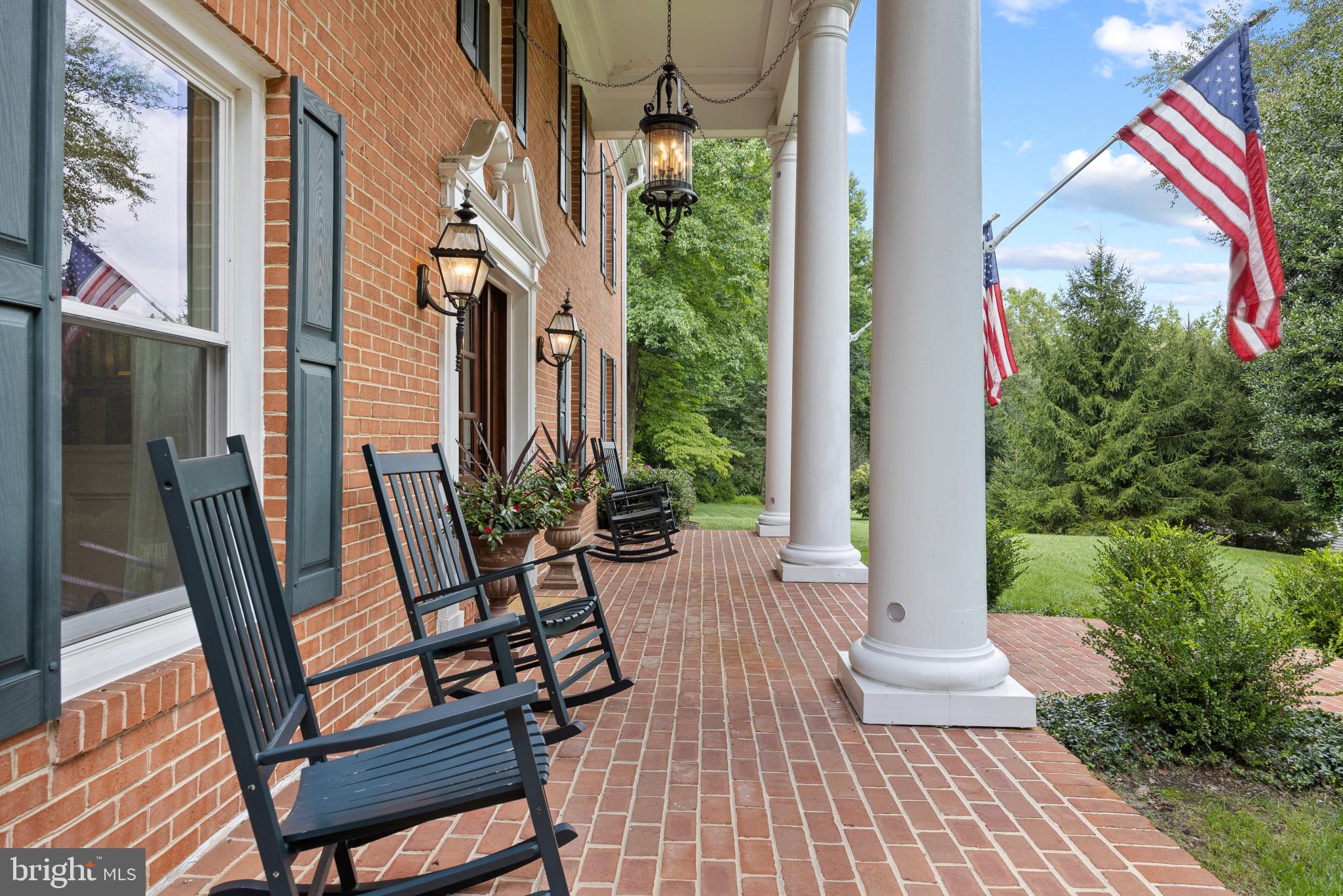 MERRYWOOD MANOR - Residential