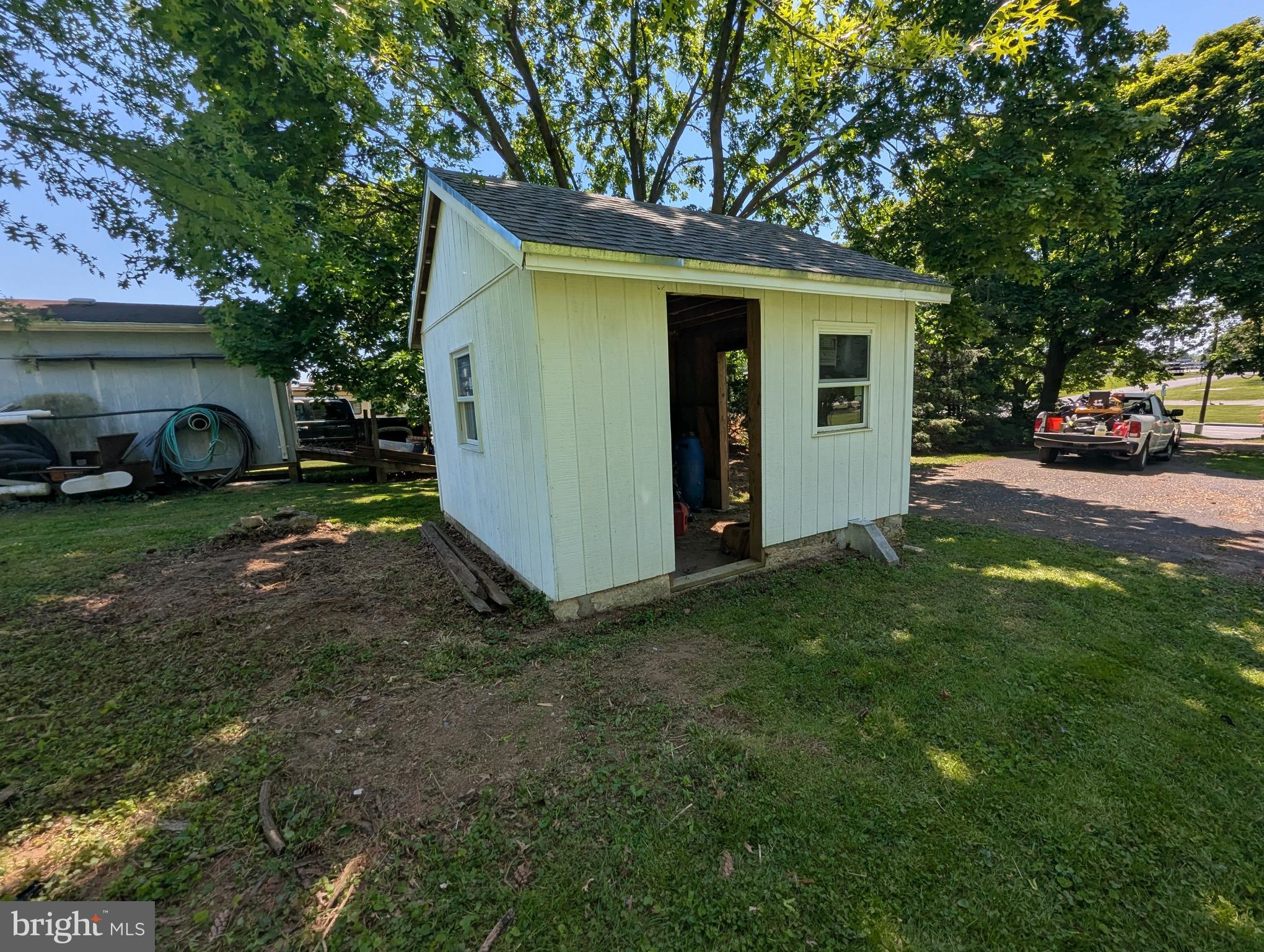 2215 ADY ROAD