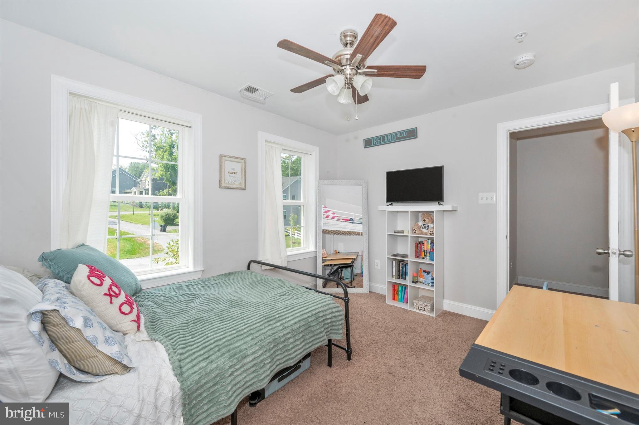 THE MEADOWS - Residential