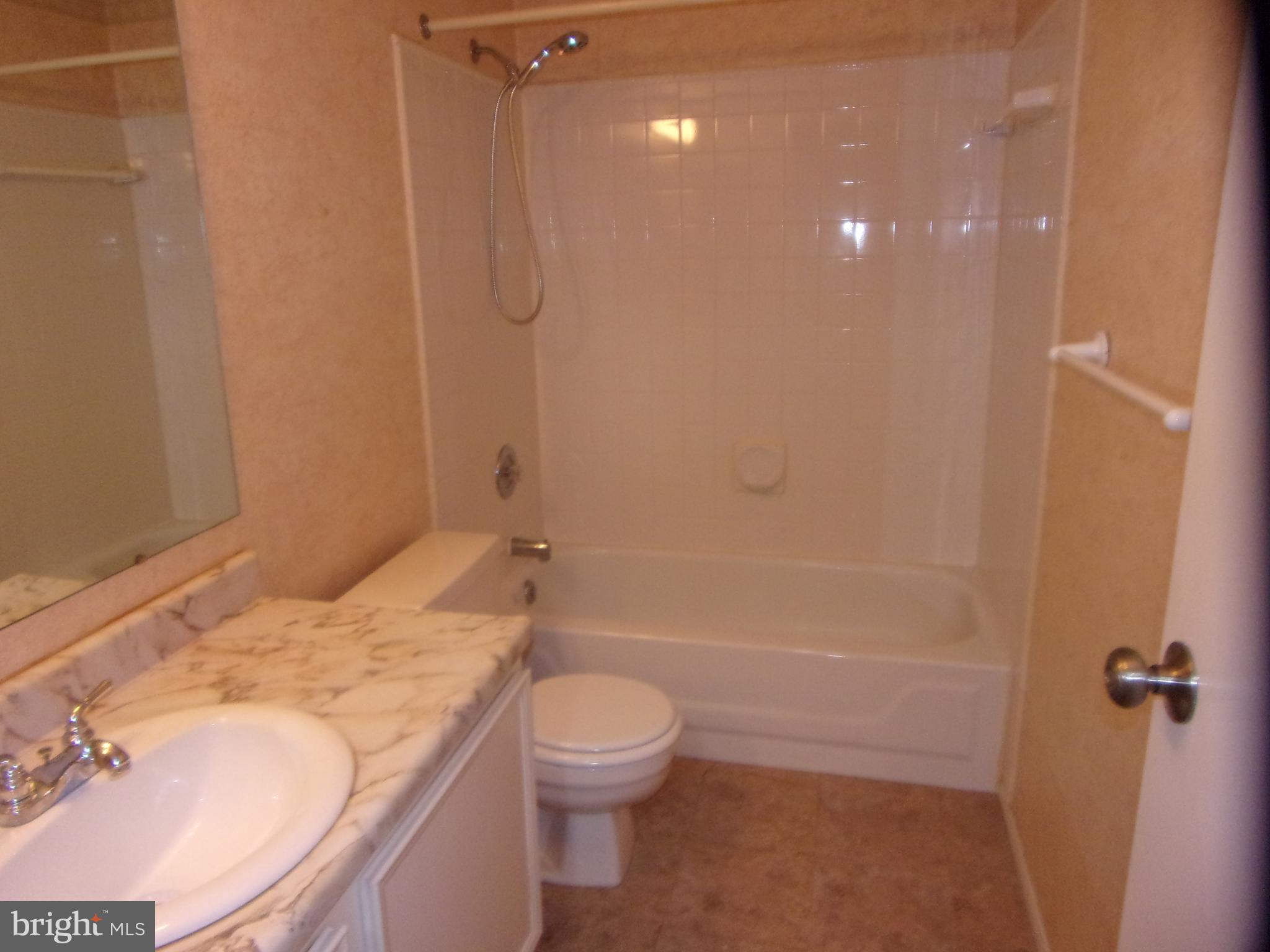 FOREST HILL - Residential Lease