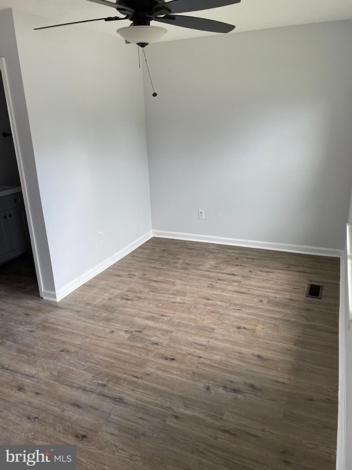 HARFORD SQUARE - Residential