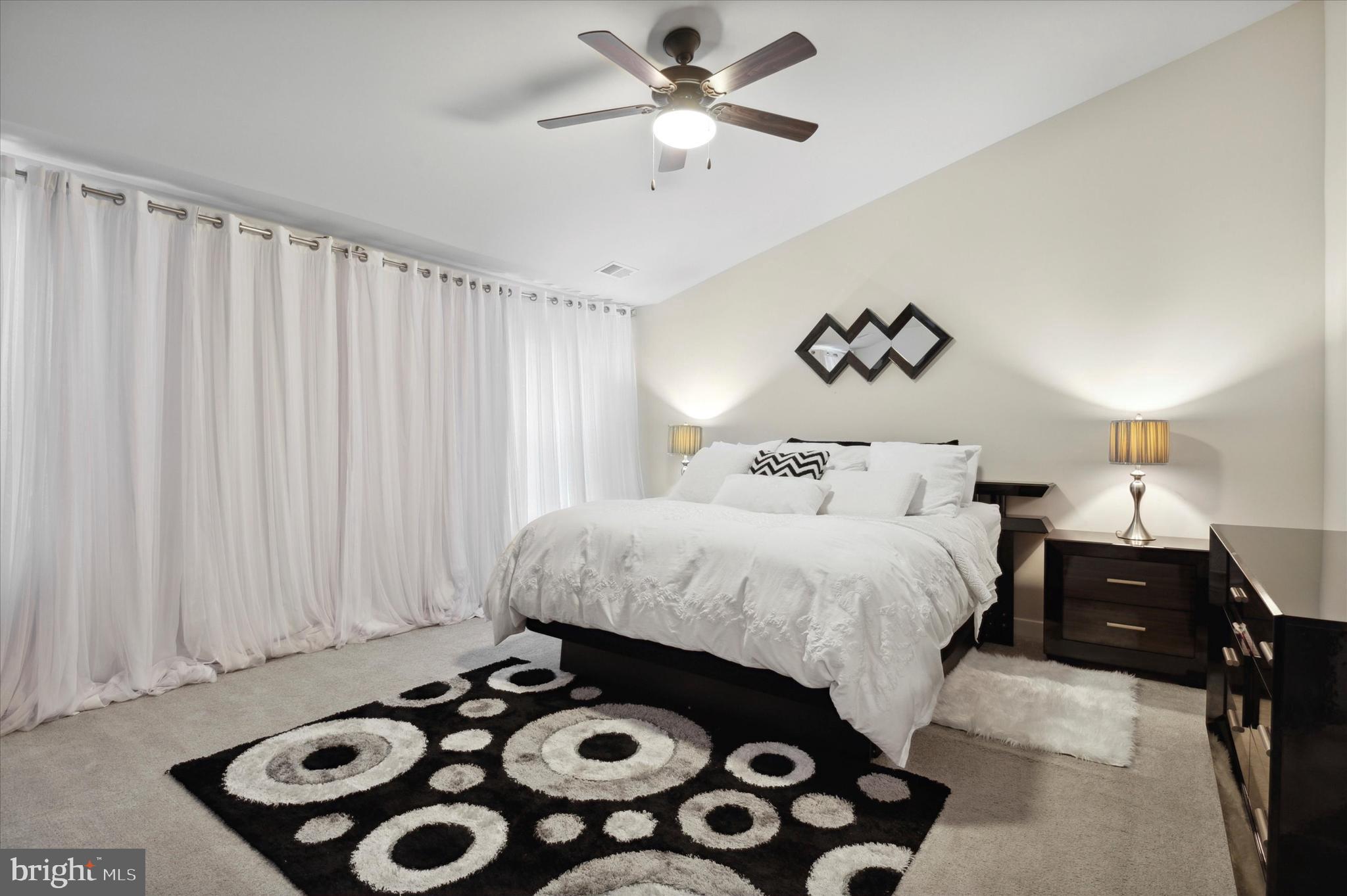 SINCLAIR SPRINGS - Residential