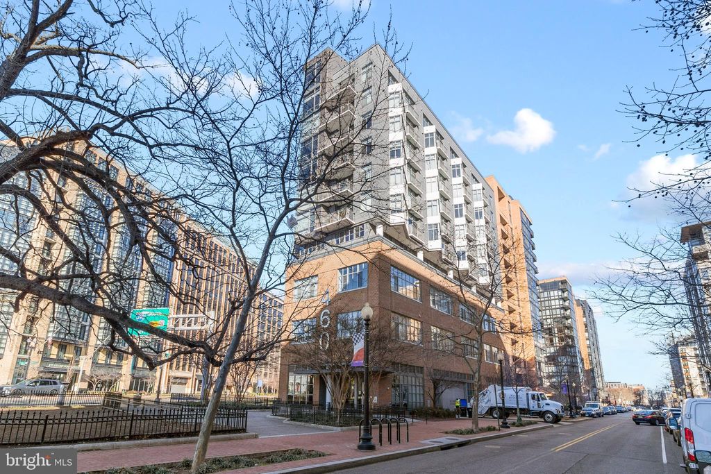 Photo of 460 New York Ave NW #405, WASHINGTON, DC 20001 (MLS # DCDC2263958)