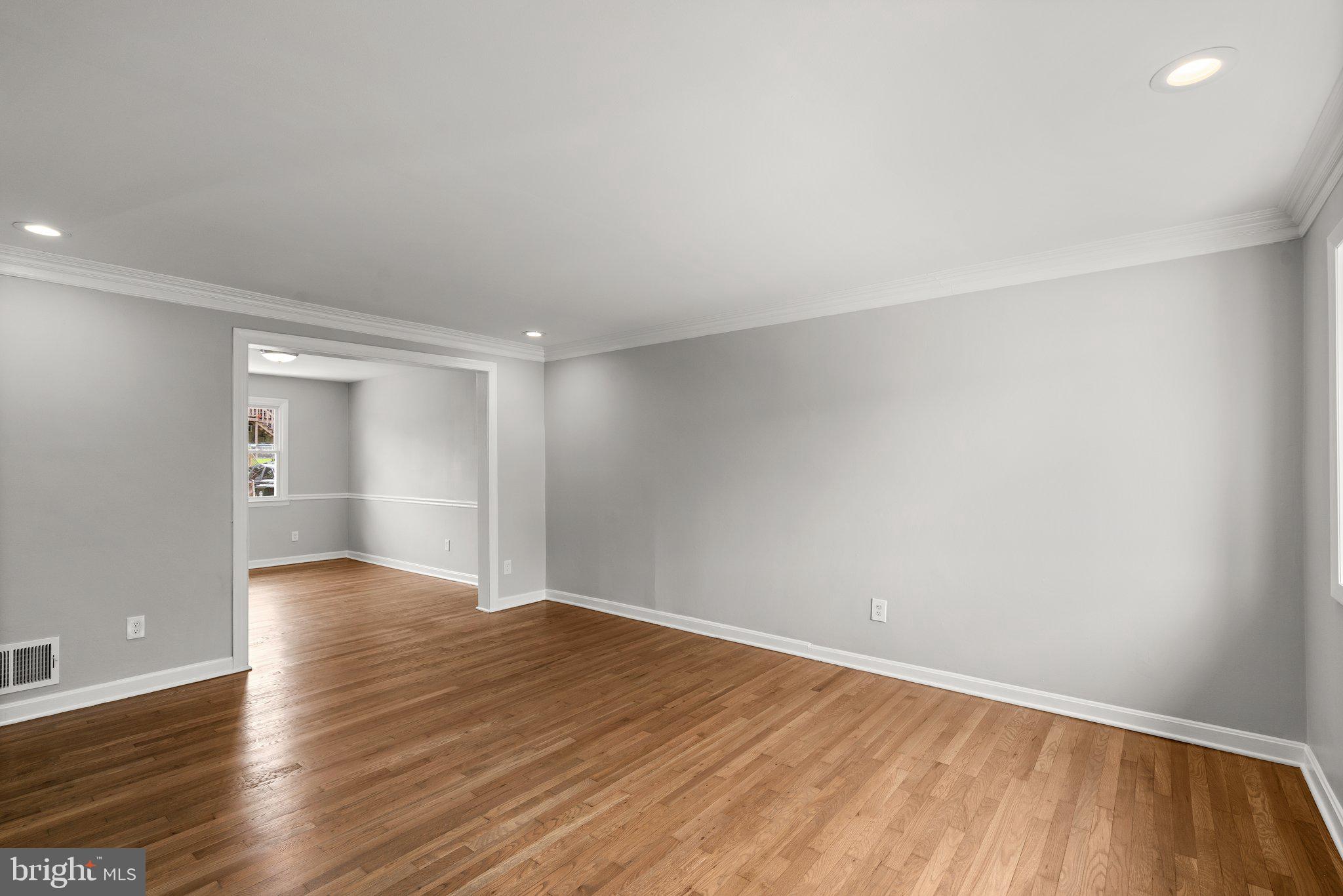 HOLLAND HILL - Residential