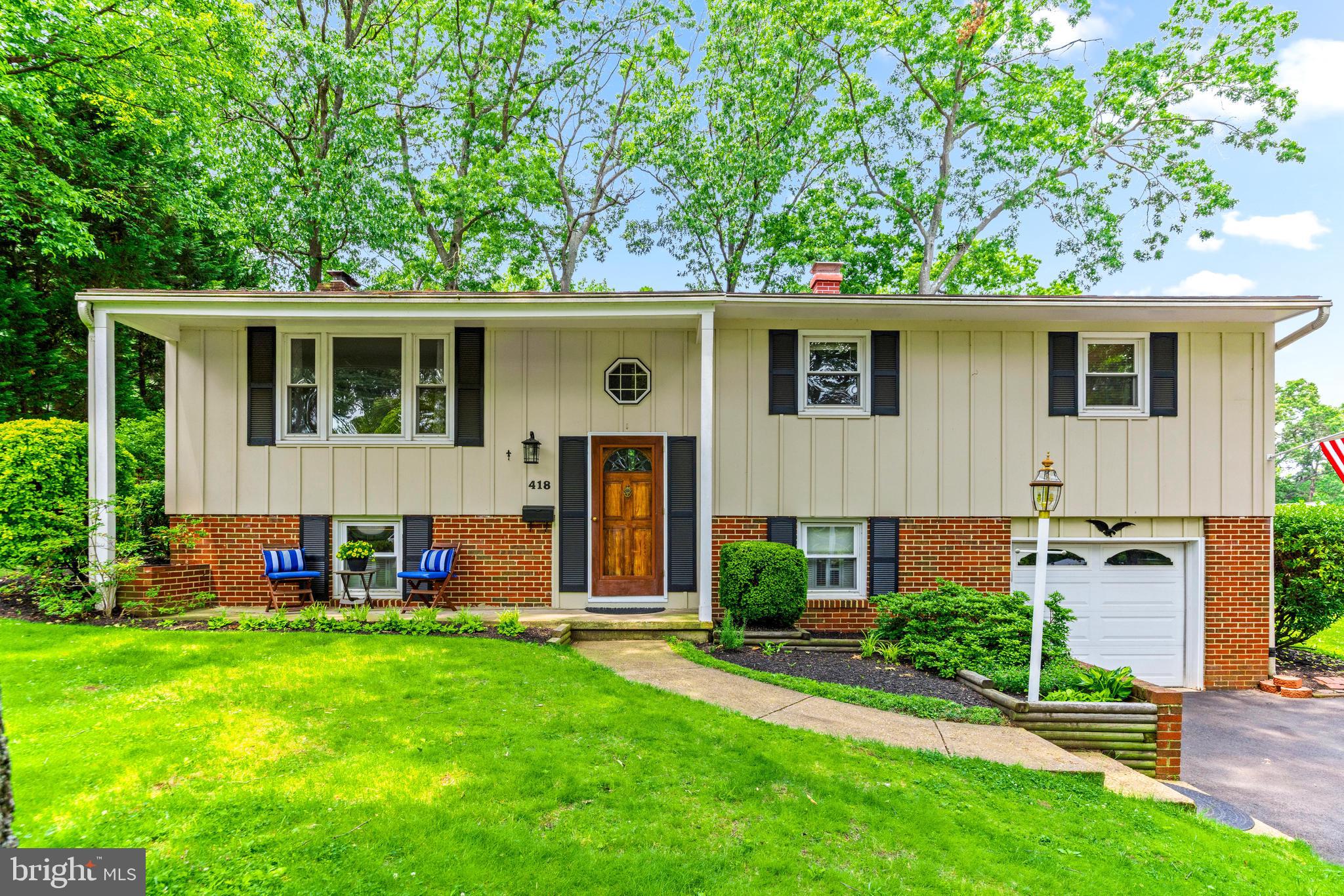 418 FERNWOOD COURT