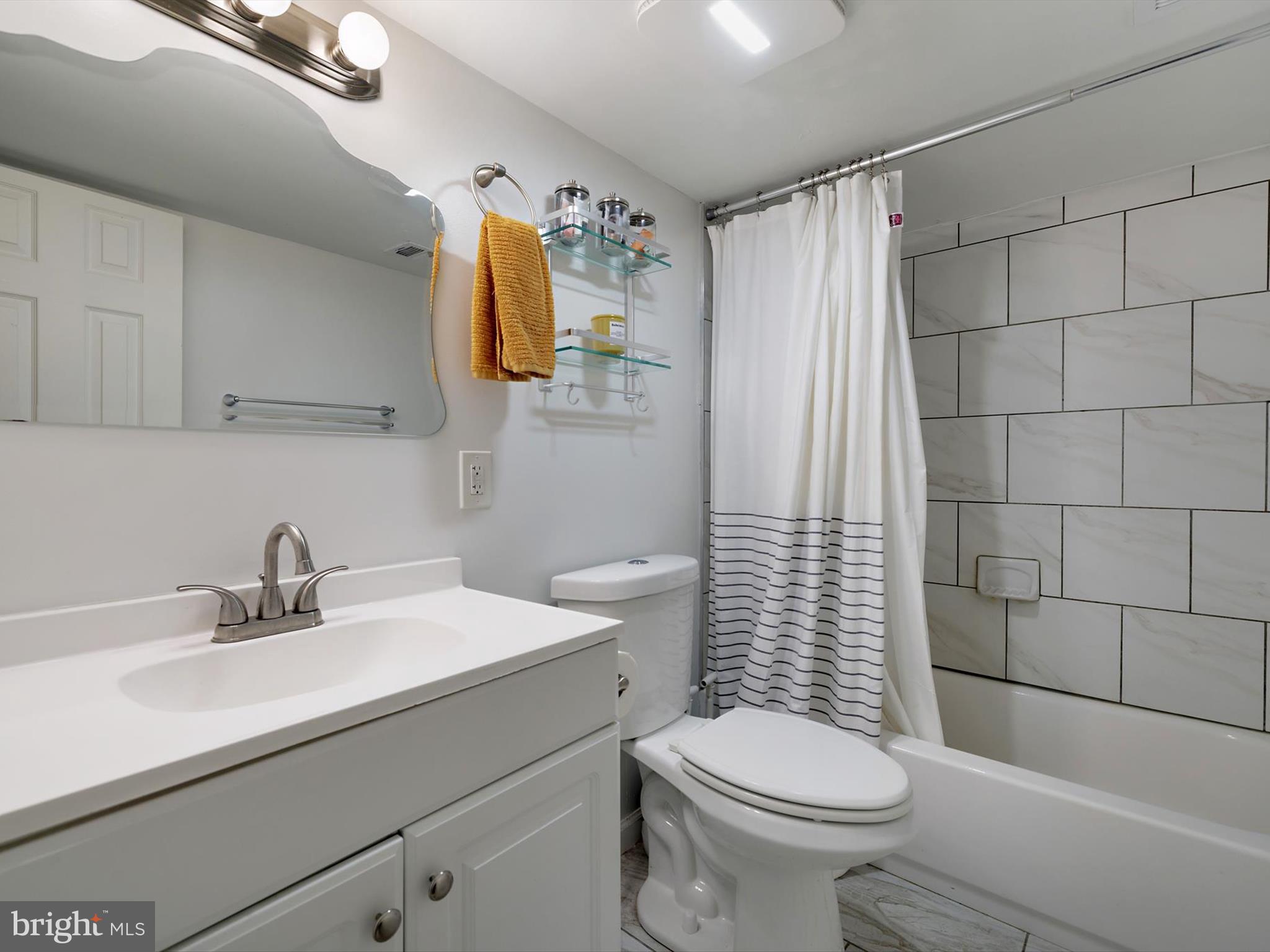 ROCK CREEK ESTATES - Residential