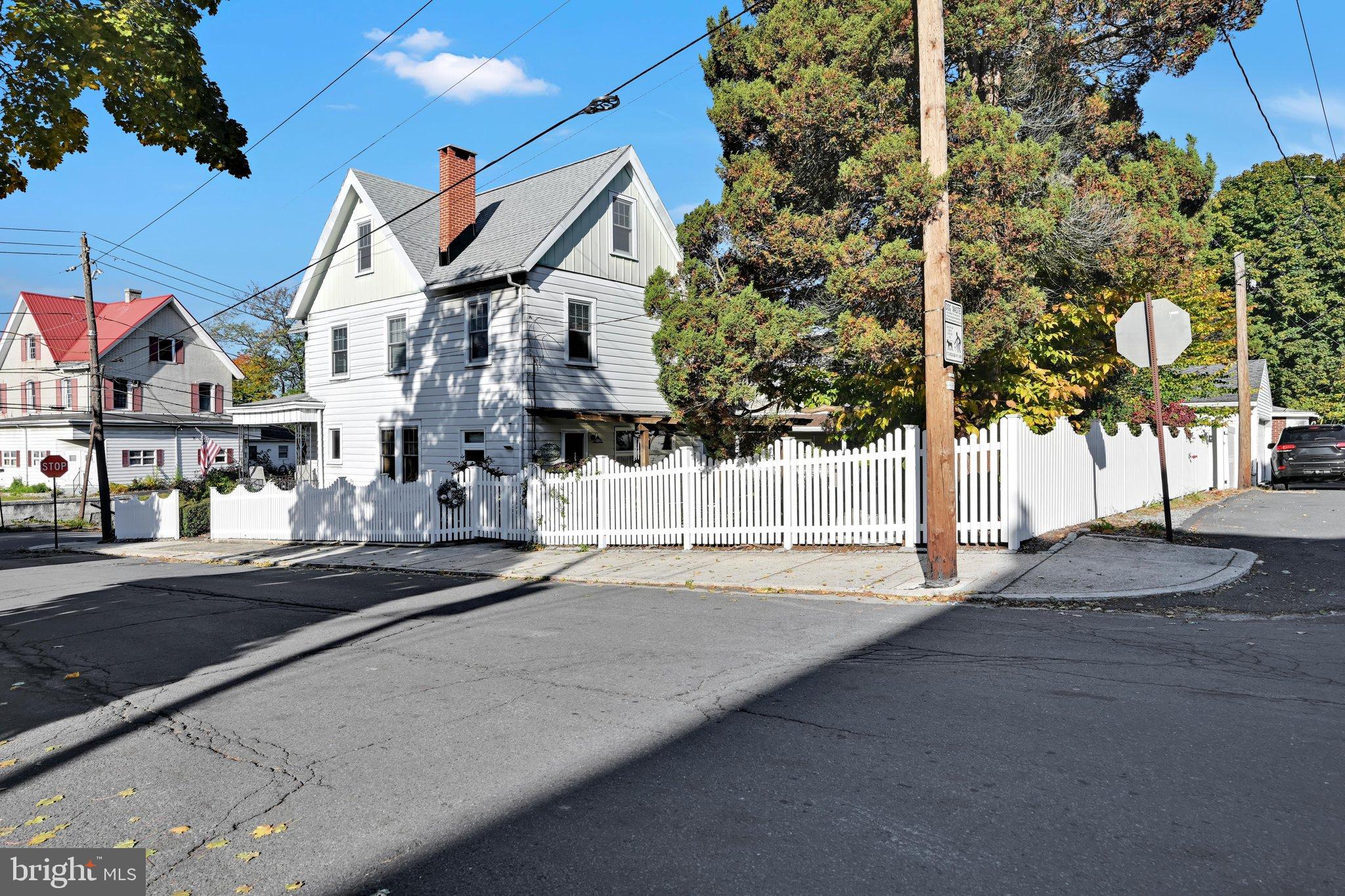 40 S JACKSON STREET