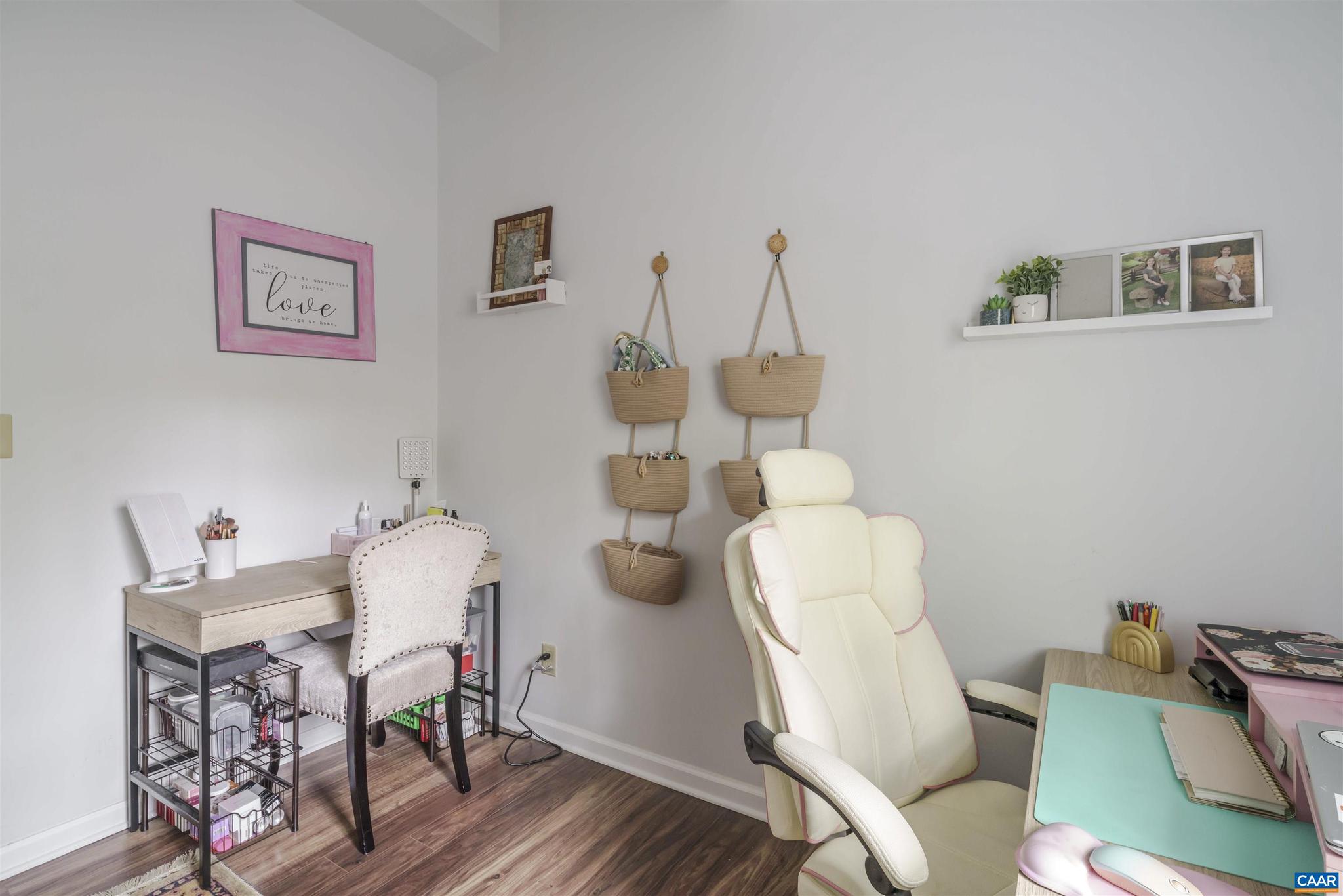 LAKE MONTICELLO - Residential