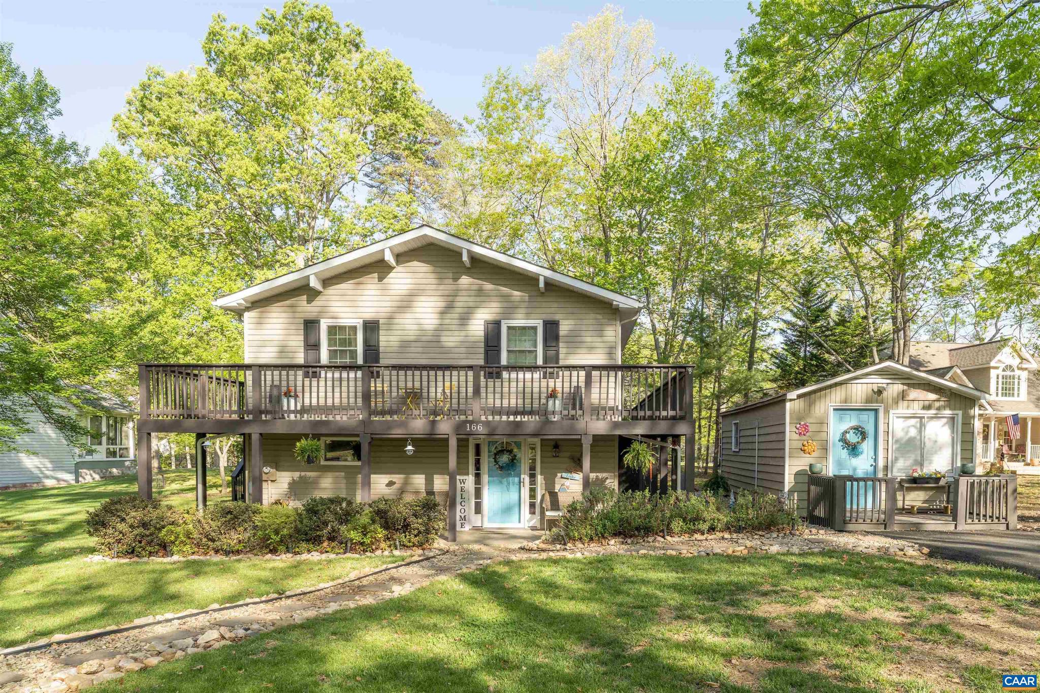 LAKE MONTICELLO - Residential