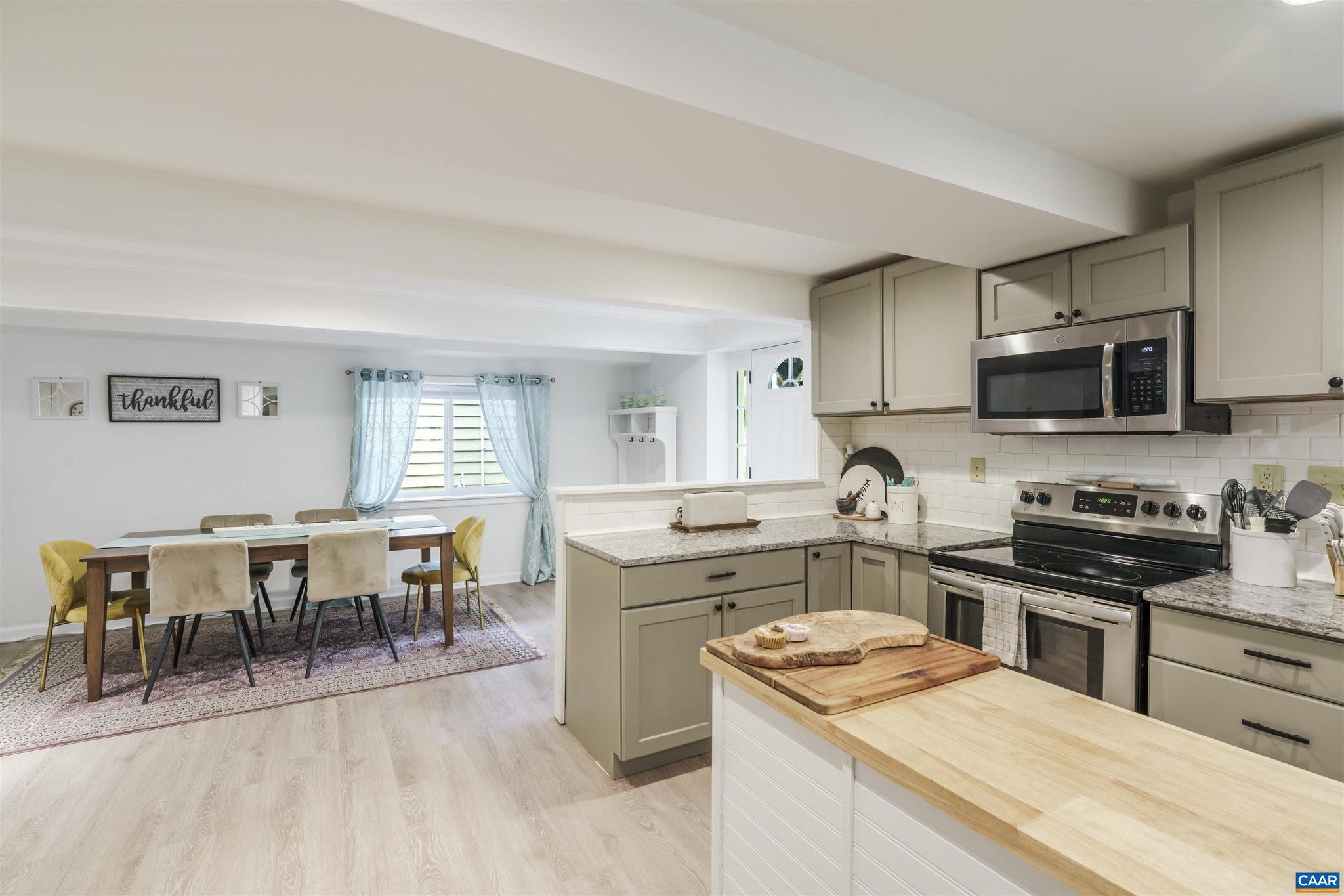 LAKE MONTICELLO - Residential