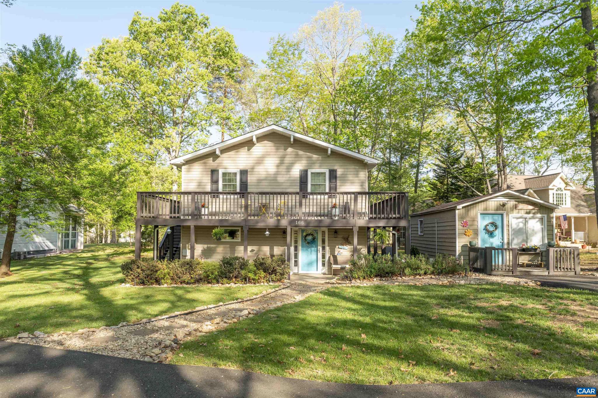 LAKE MONTICELLO - Residential