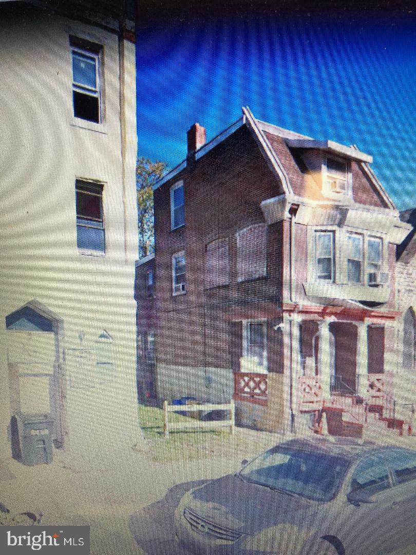 2611 W LEHIGH AVENUE