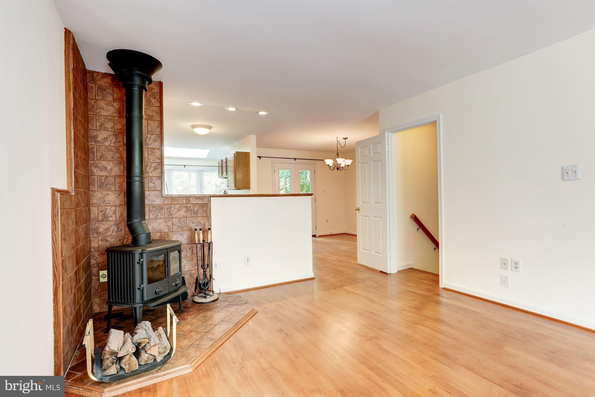 GUNNERS LAKE VILLAGE - Residential